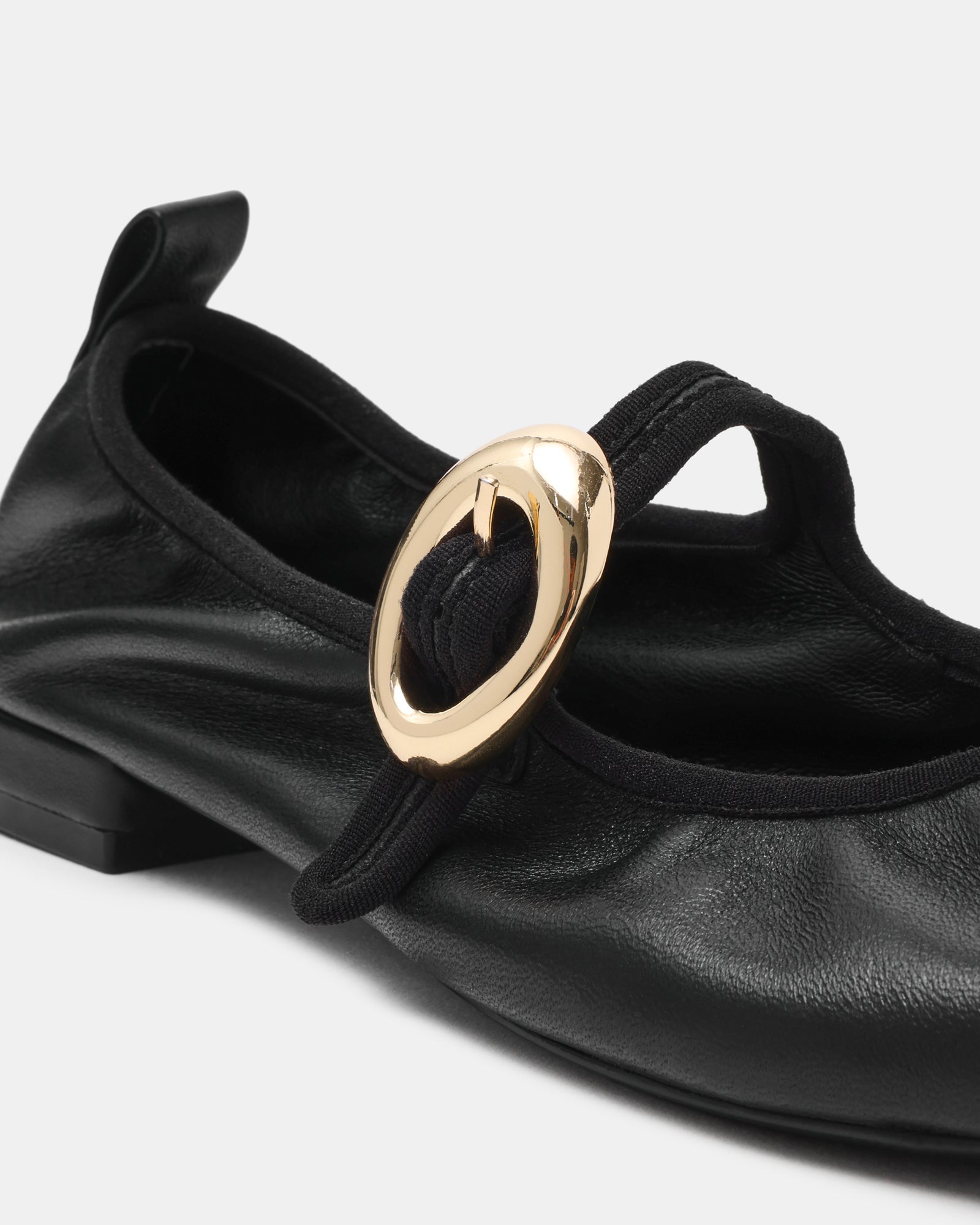 STEVEMADDEN_SHOES_DAFFIA_BLACK-LEAHTER05.jpg