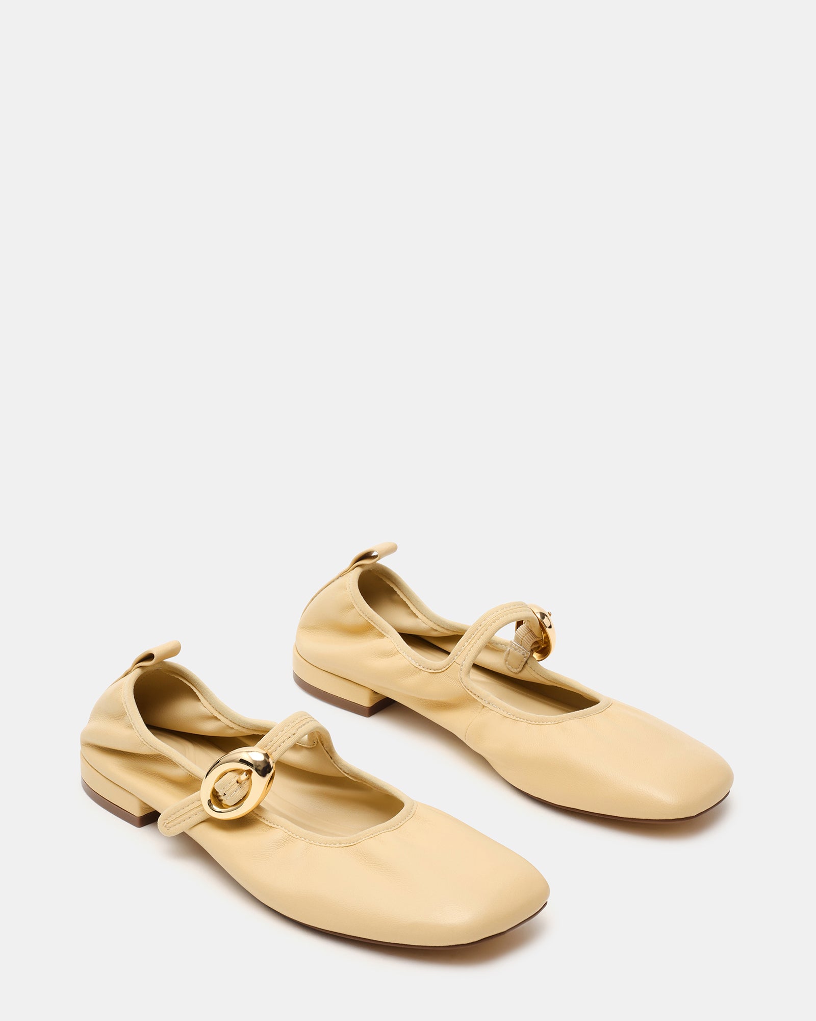 STEVEMADDEN_SHOES_DAFFIA_BUTTER-LEATHER02.jpg