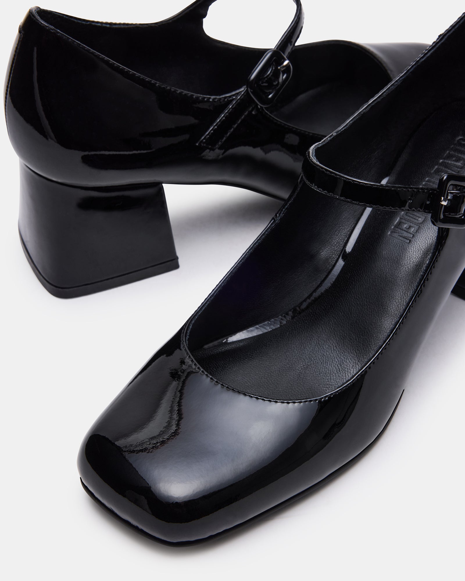 STEVEMADDEN_SHOES_DARCEY_BLACK-PATENT_05.jpg