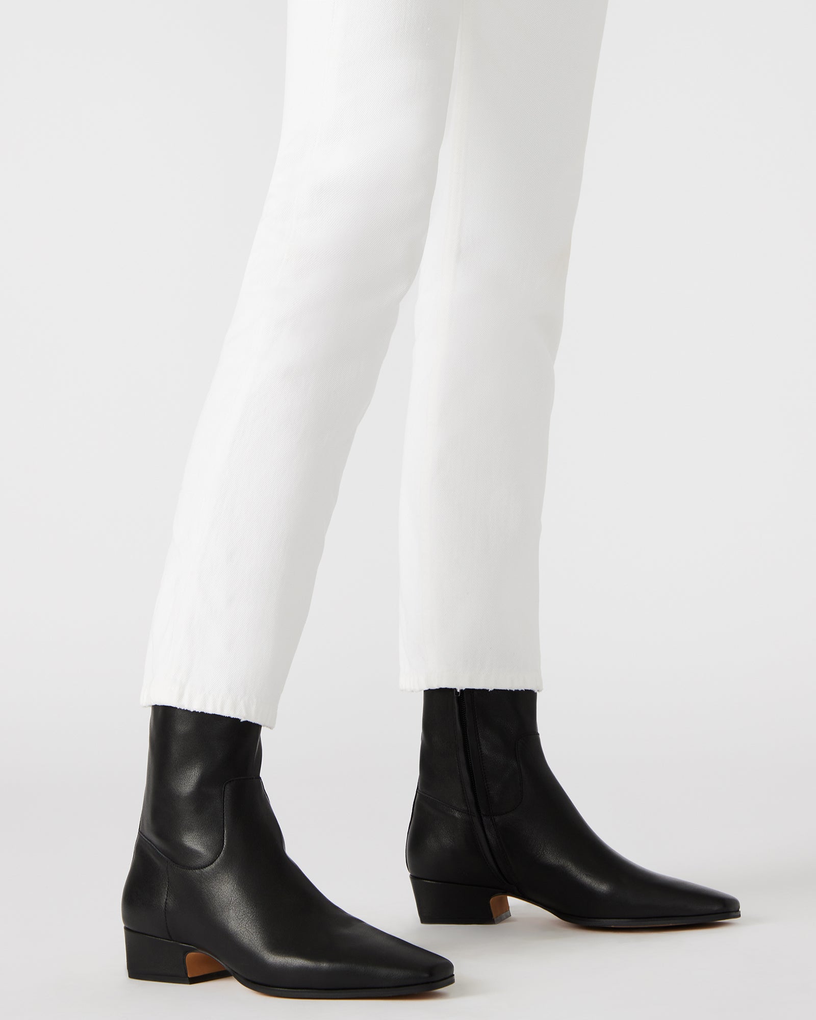 STEVEMADDEN_SHOES_DUSTY_BLACK-LEATHER_0124.jpg
