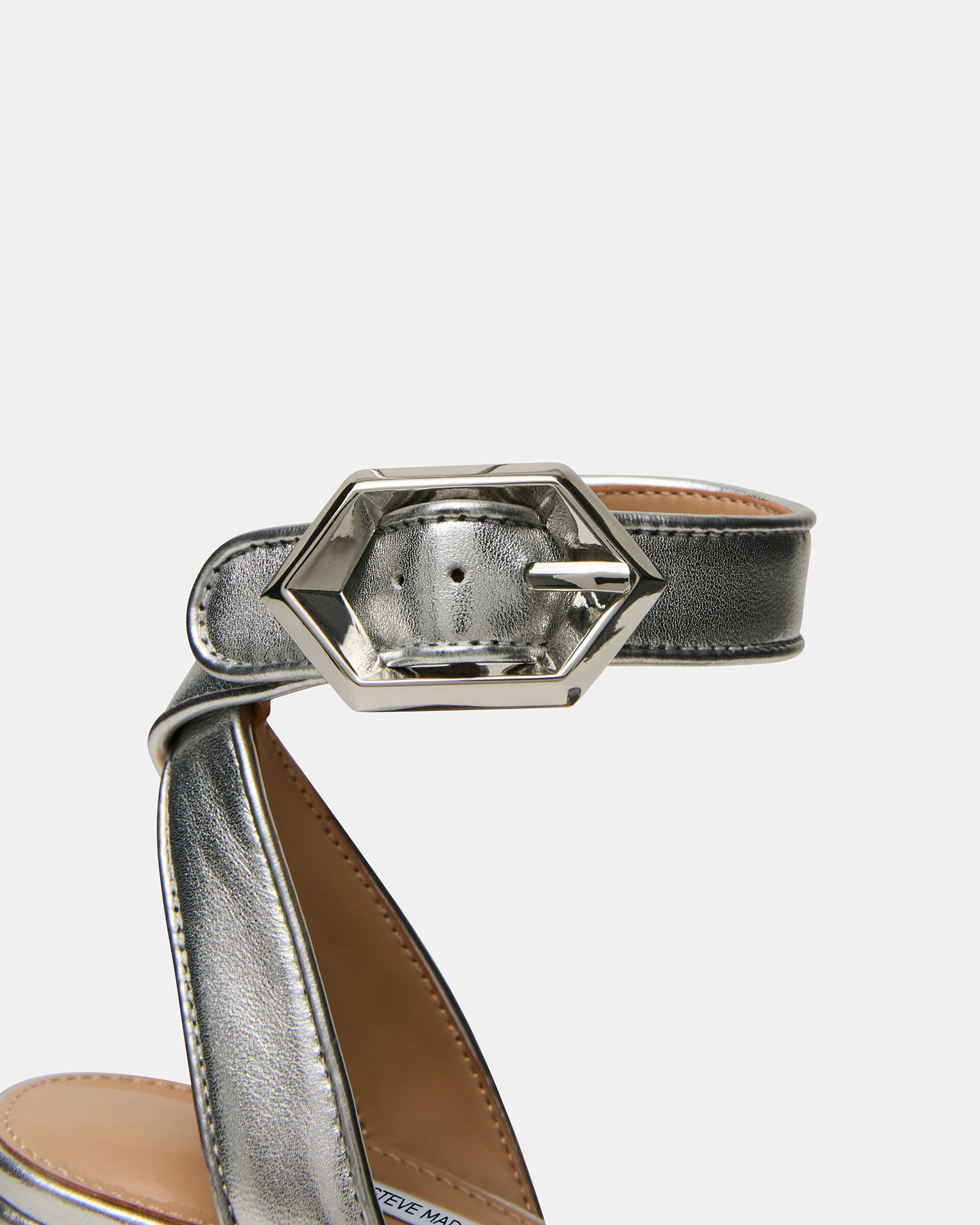 STEVEMADDEN_SHOES_ELIDA_SILVER-LEATHER_05.jpg
