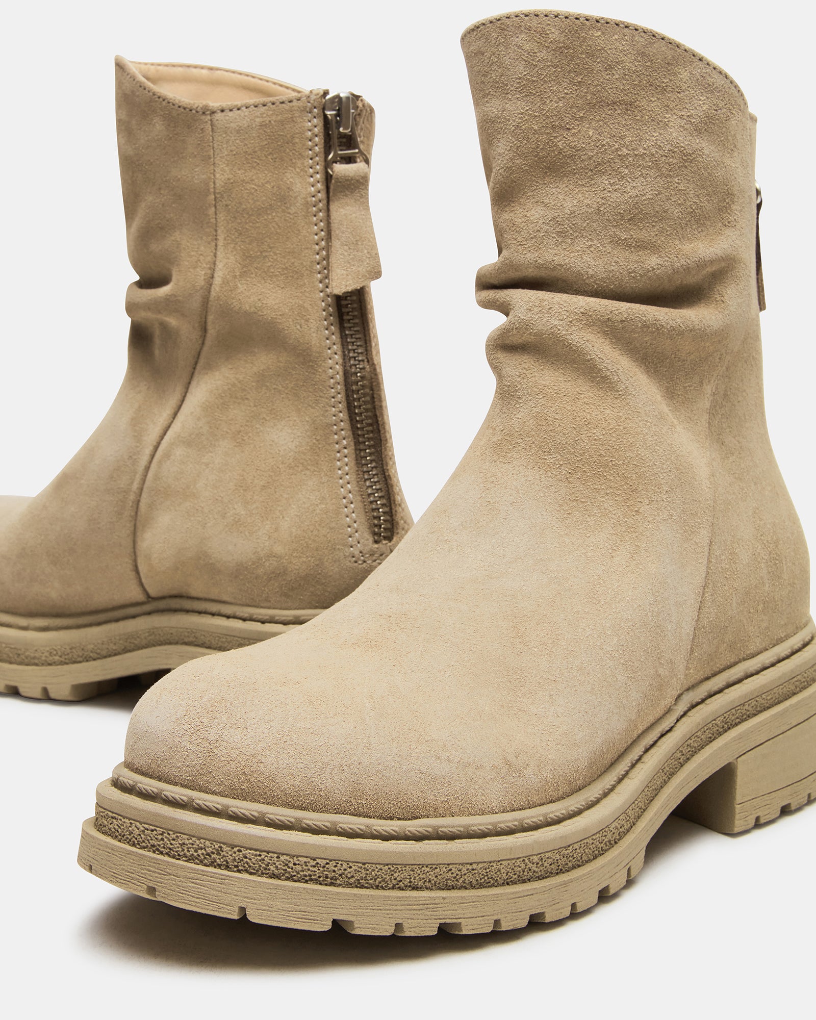 STEVEMADDEN_SHOES_ESSENTIAL_TAUPE-SUEDE_05.jpg