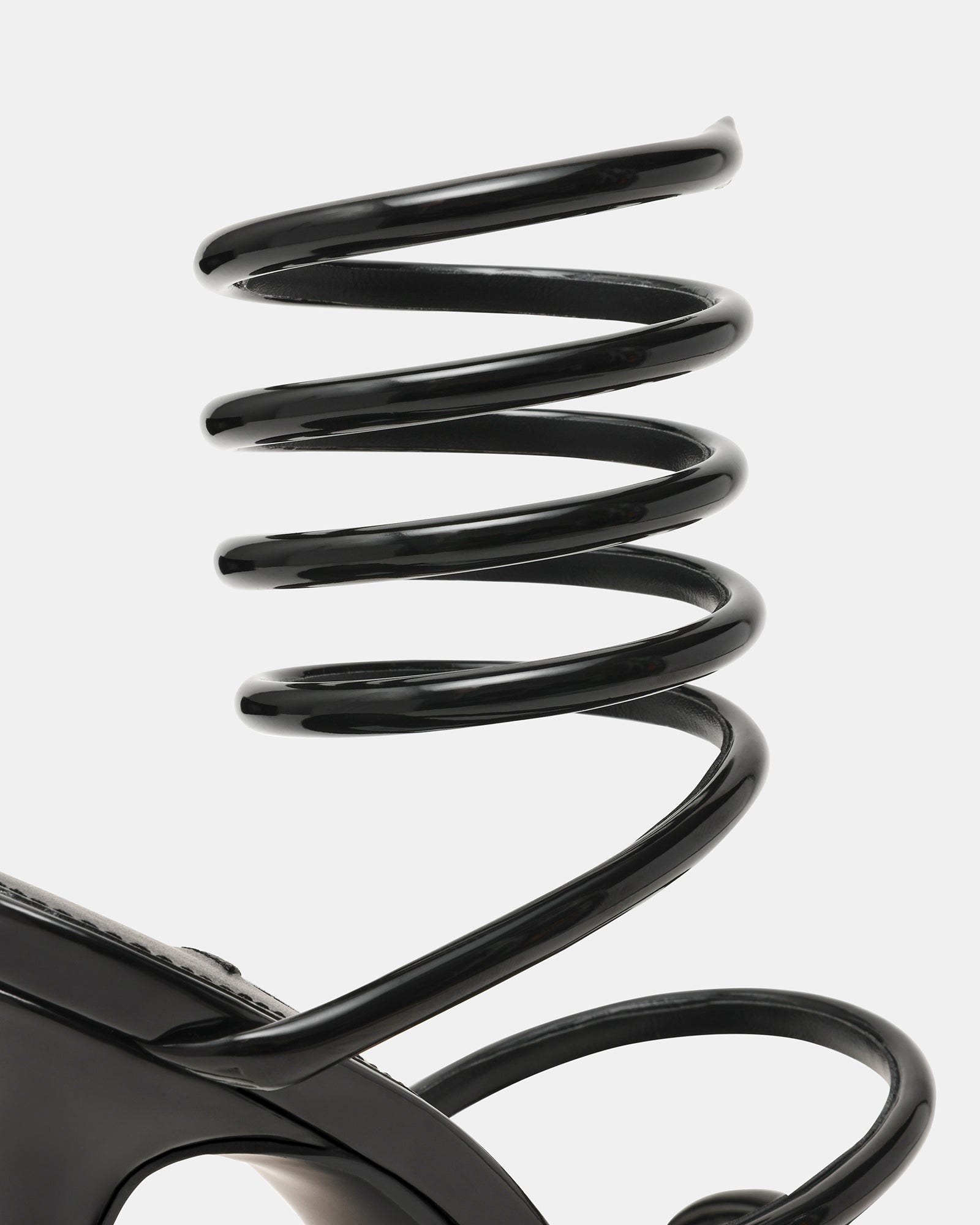 STEVEMADDEN_SHOES_EXOTICA_BLACK-PATENT05_2474b529-5159-4681-81fe-861f8bfa06df.jpg