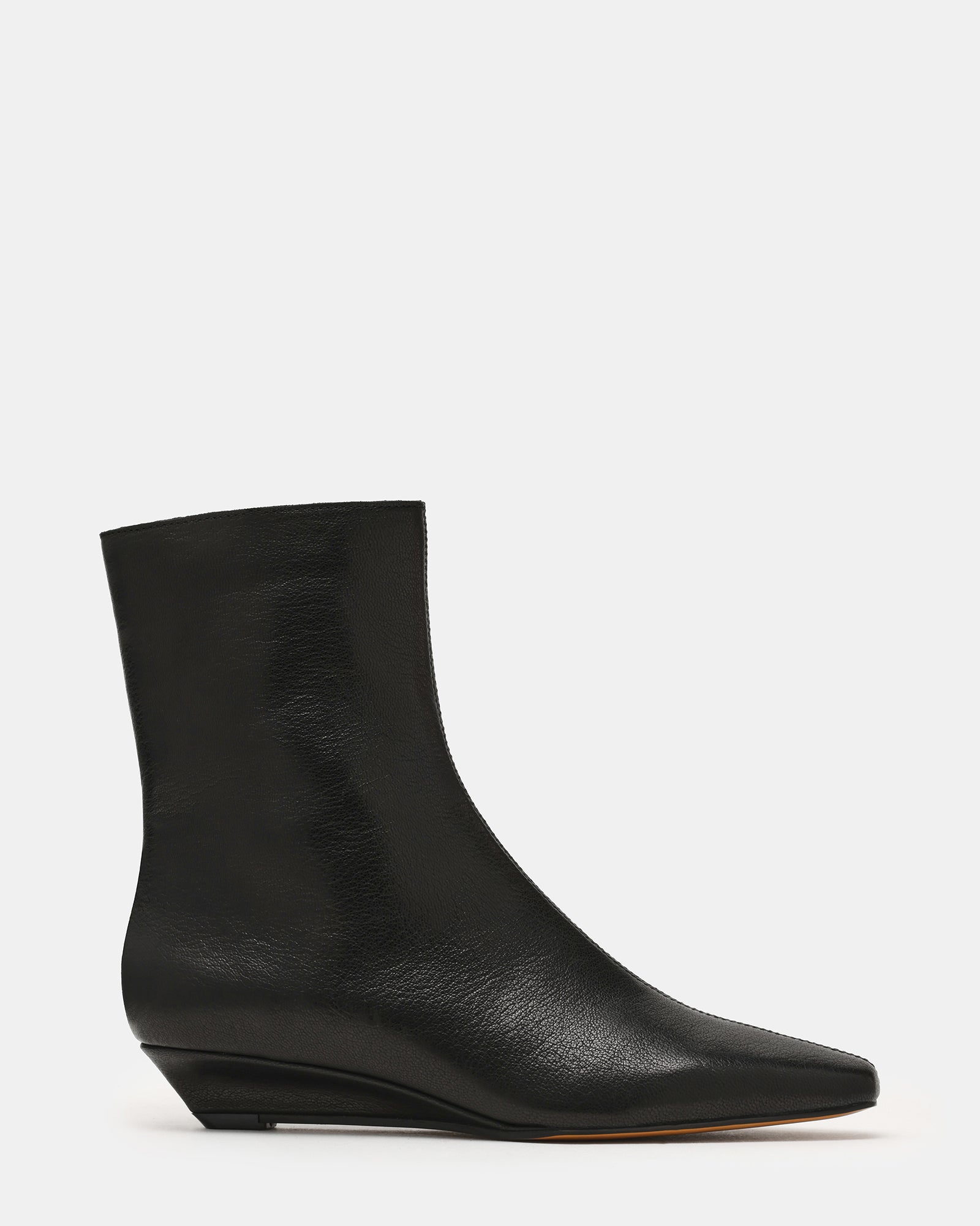 STEVEMADDEN_SHOES_FLAIRE_BLACK-LEATHER01.jpg