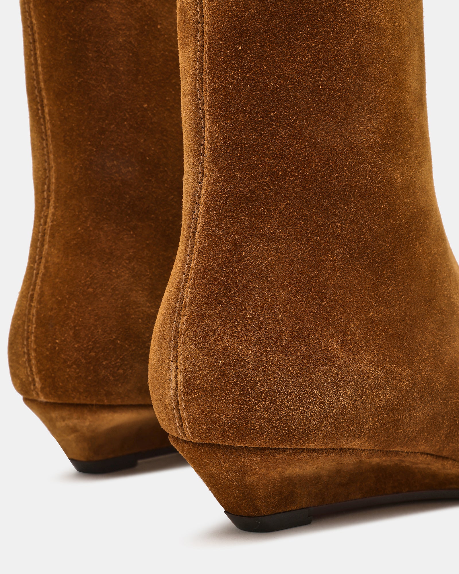 STEVEMADDEN_SHOES_FLAIRE_SAND-SUEDE05.jpg