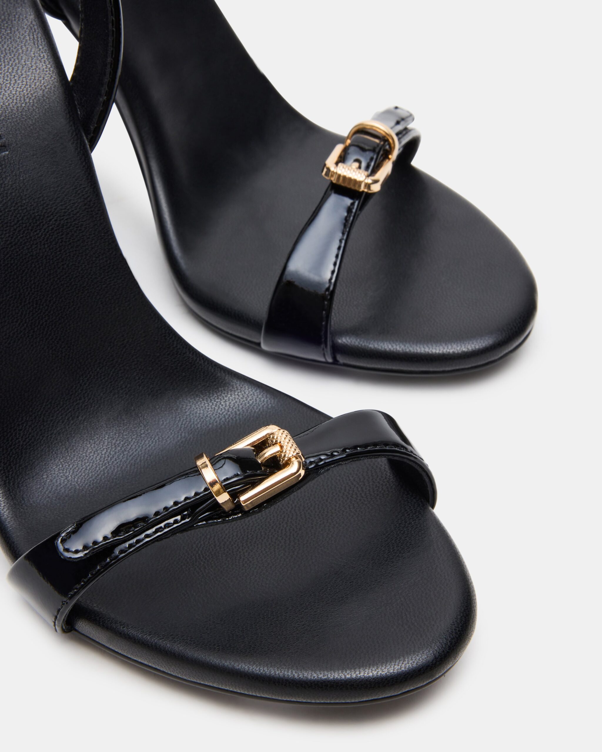 STEVEMADDEN_SHOES_FOXX_BLACK-PATENT_05_85116636-8115-4a24-805f-2d239c399e52.jpg