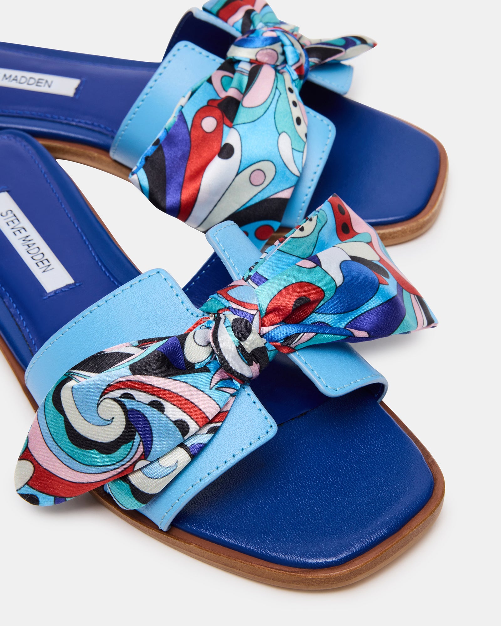 STEVEMADDEN_SHOES_HADYN-SCARF_BLUE-MULTI_05_0f6c6de1-c013-4a03-8a8e-dfa64d3e4696.jpg