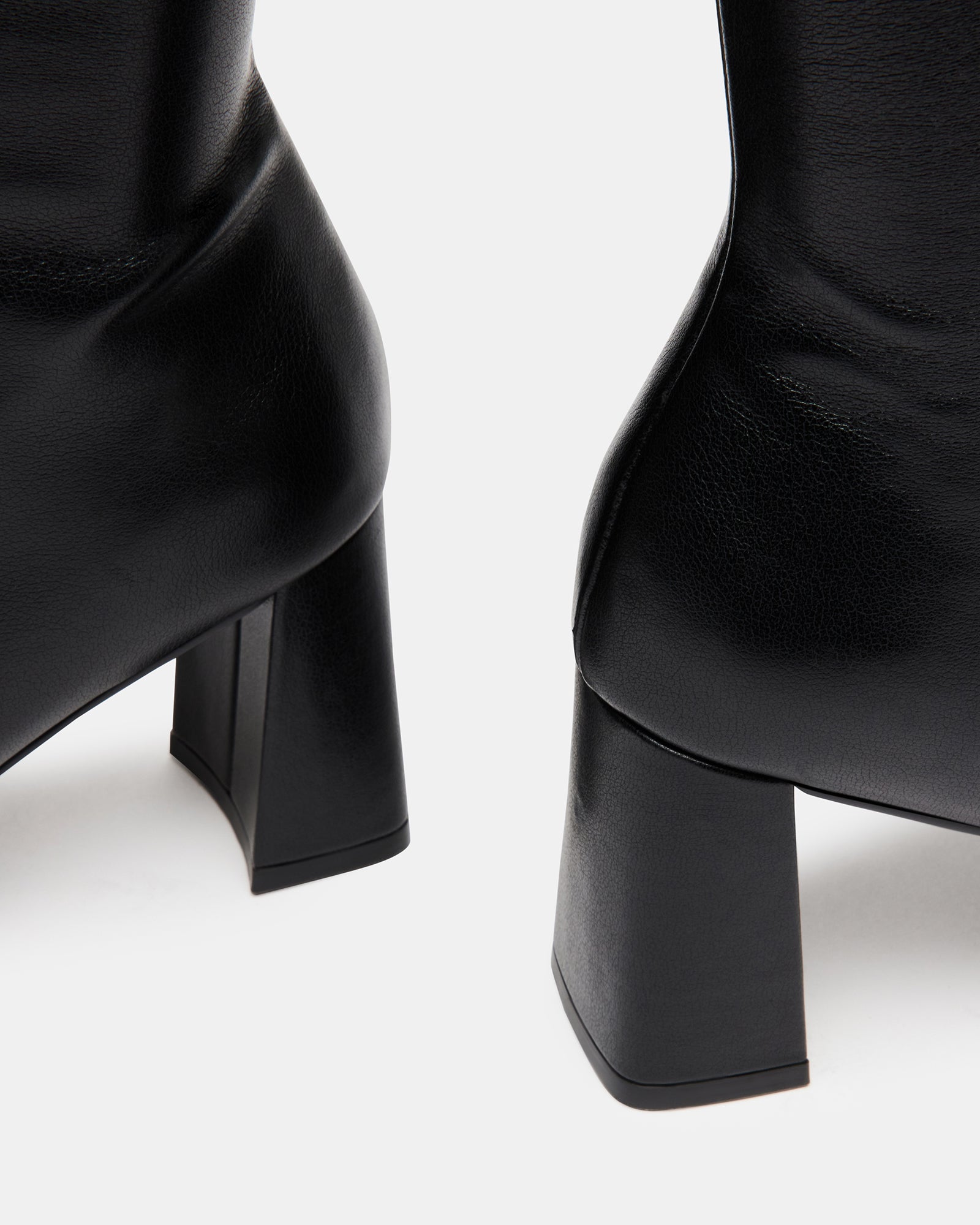 STEVEMADDEN_SHOES_HOLLY_BLACK_05.jpg