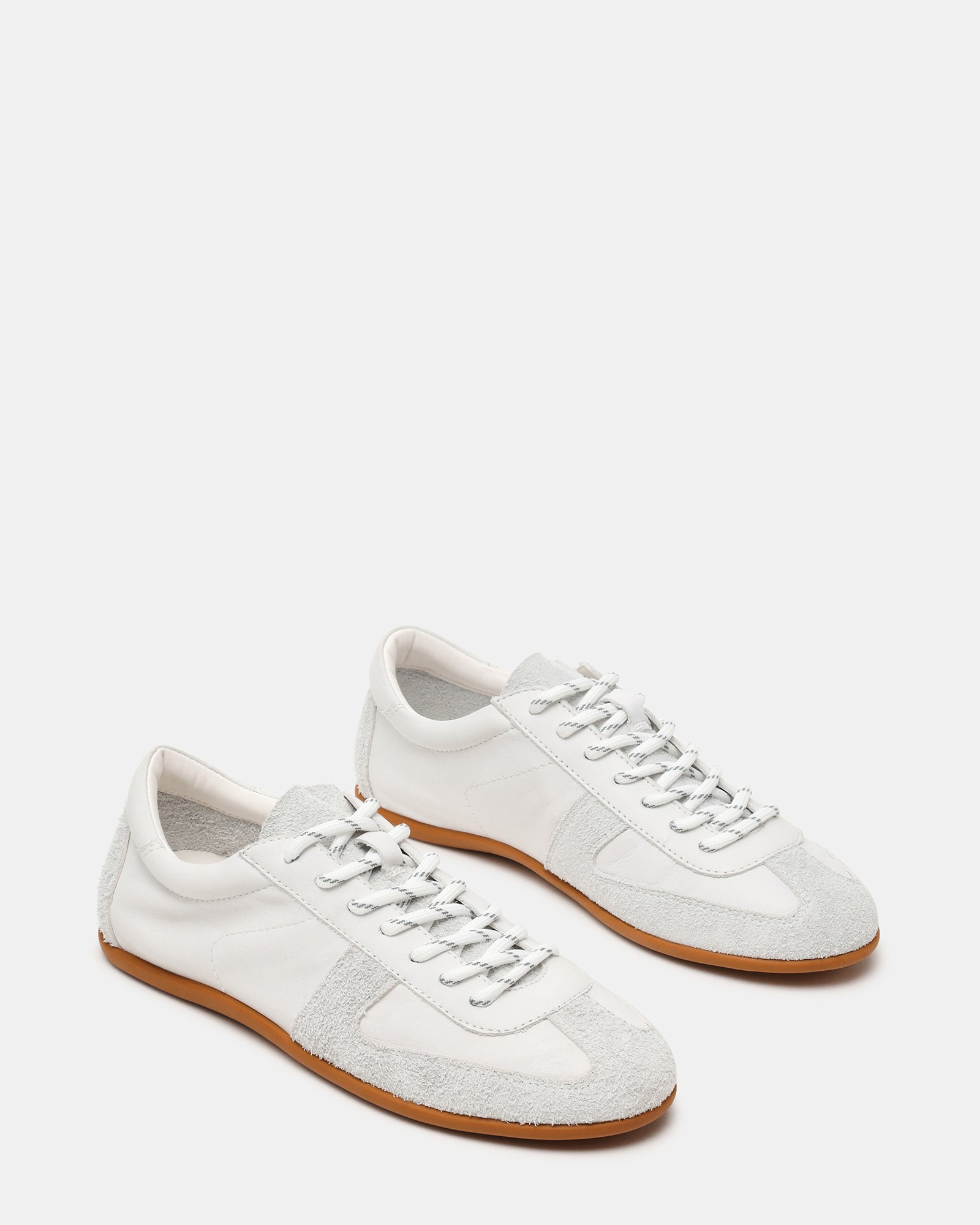 STEVEMADDEN_SHOES_JAXSON_OFF-WHITE-LEATHER02_baee769e-812a-4230-9d2d-fb0c3ec9ef3b.jpg