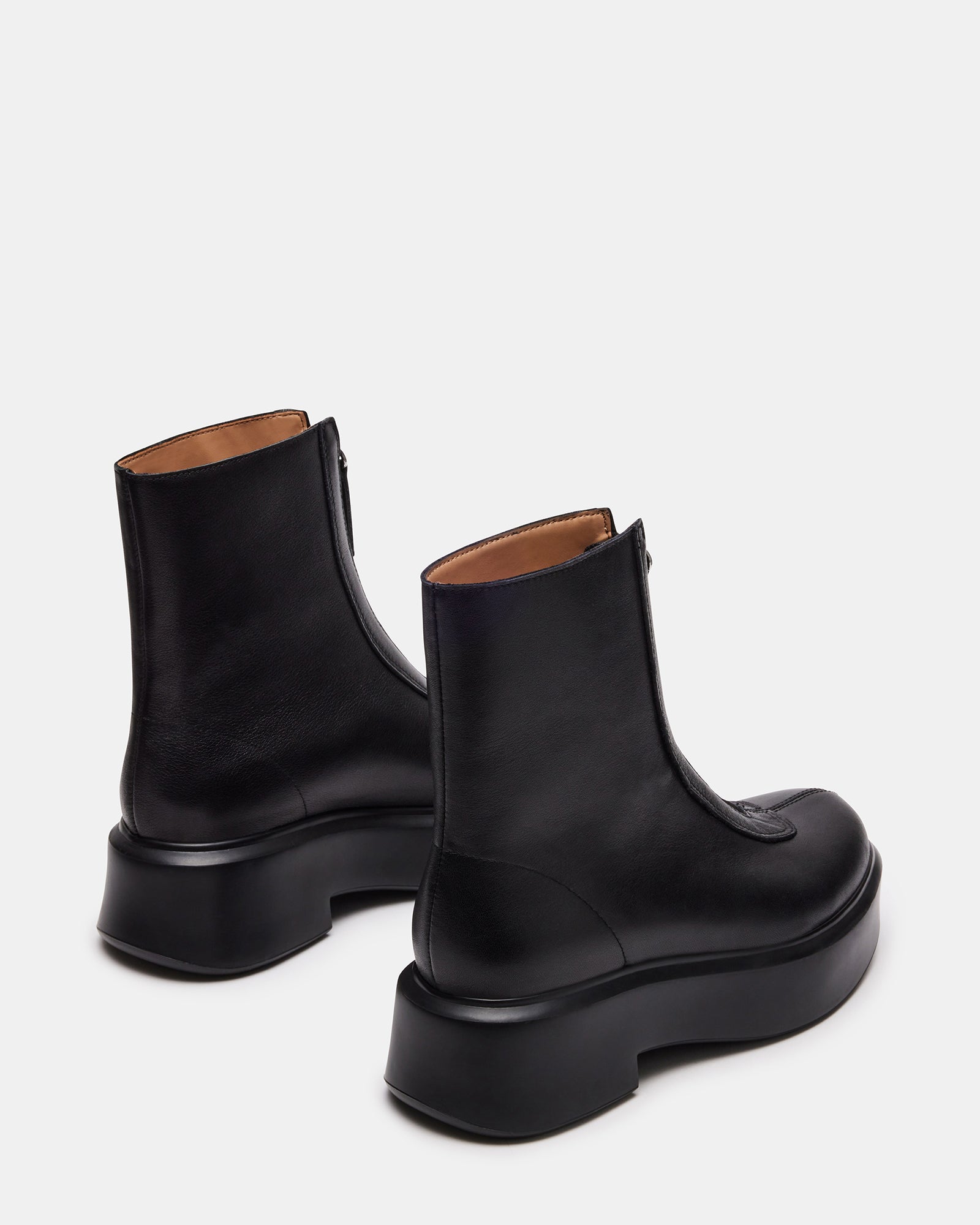 STEVEMADDEN_SHOES_JONES_BLACK-LEATHER_03_0f0f05cc-bd46-423b-ba79-614a7b7c3ca3.jpg