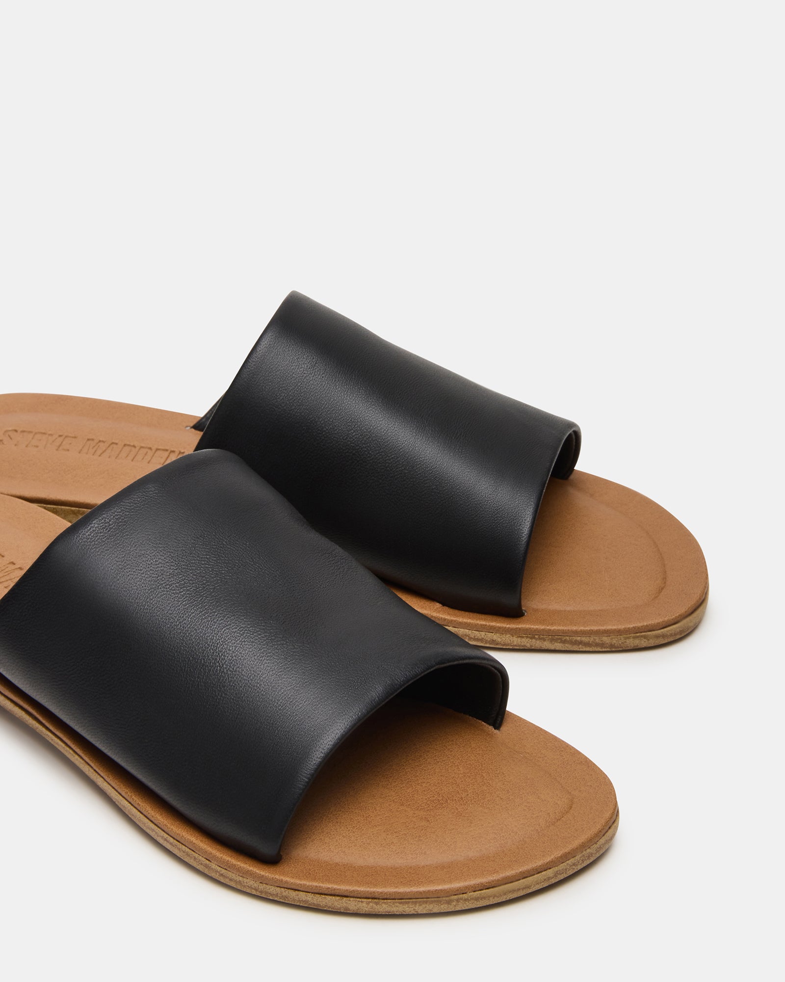 STEVEMADDEN_SHOES_KIPP_BLACK-LEATHER_04.jpg