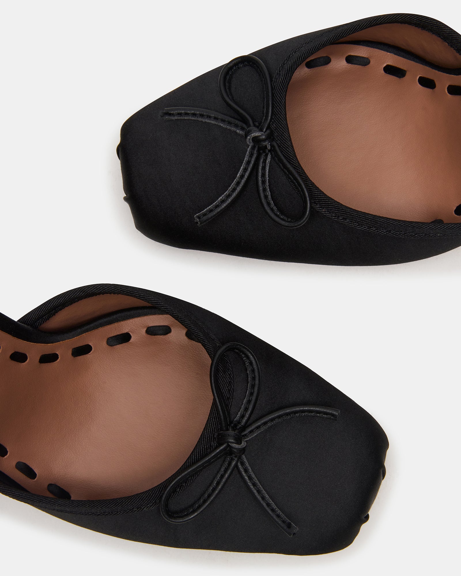 STEVEMADDEN_SHOES_LARINA_BLACK-SATIN_06.jpg