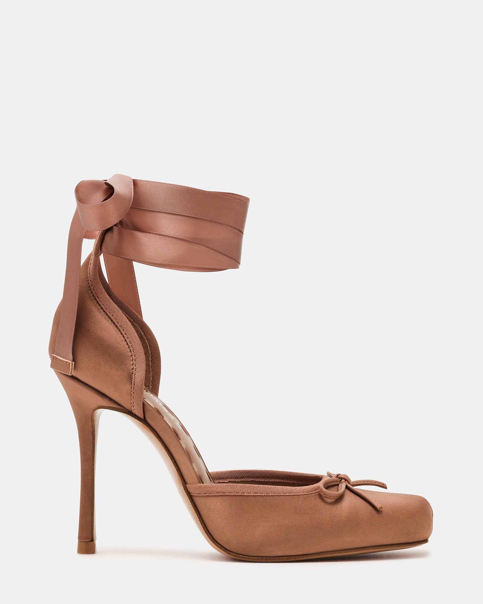 STEVEMADDEN_SHOES_LARINA_TAN-SATIN01_86f2b71a-c995-4b6e-9f33-3e4c52e23873.jpg
