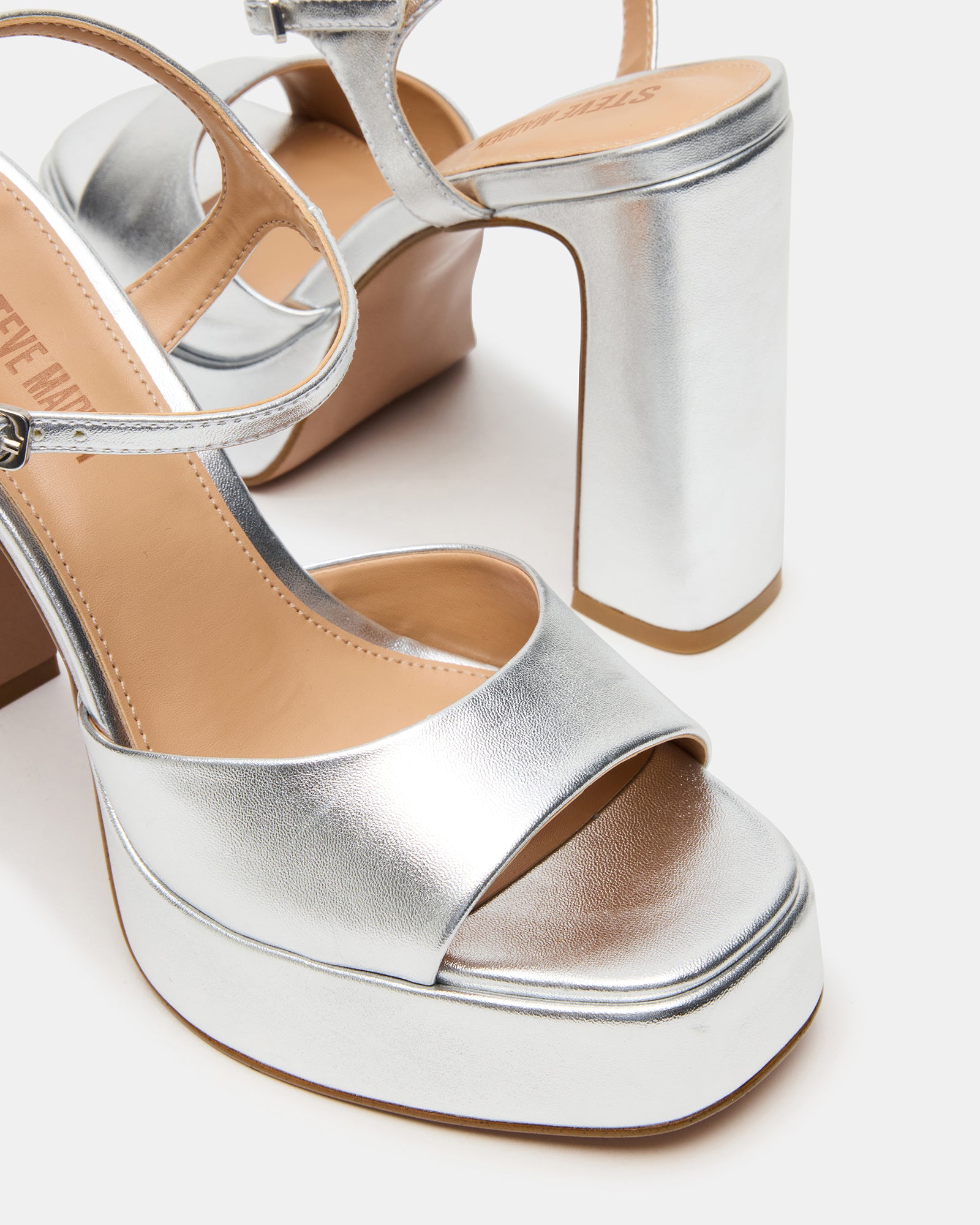 STEVEMADDEN_SHOES_LIANDRA_SILVER_05.jpg