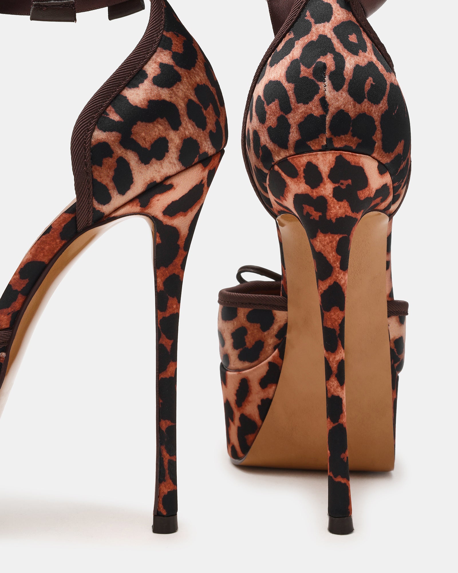 STEVEMADDEN_SHOES_LISTEN_LEOPARD05.jpg