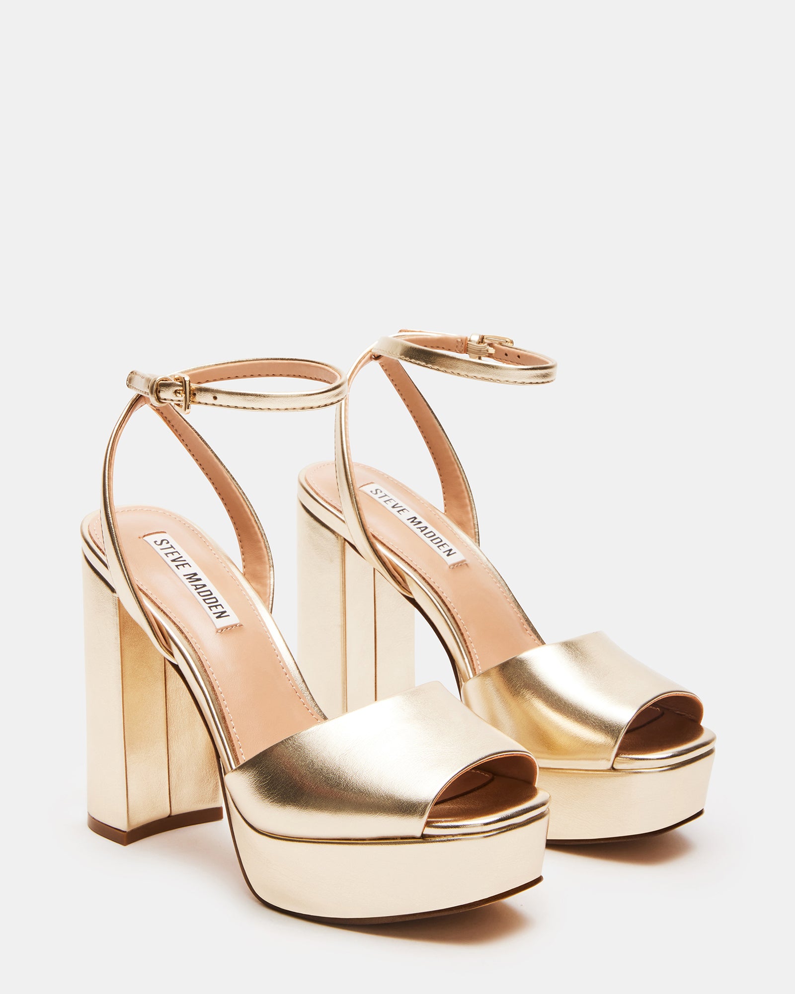 STEVEMADDEN_SHOES_LOURDES_CHAMPAGNE_01.jpg