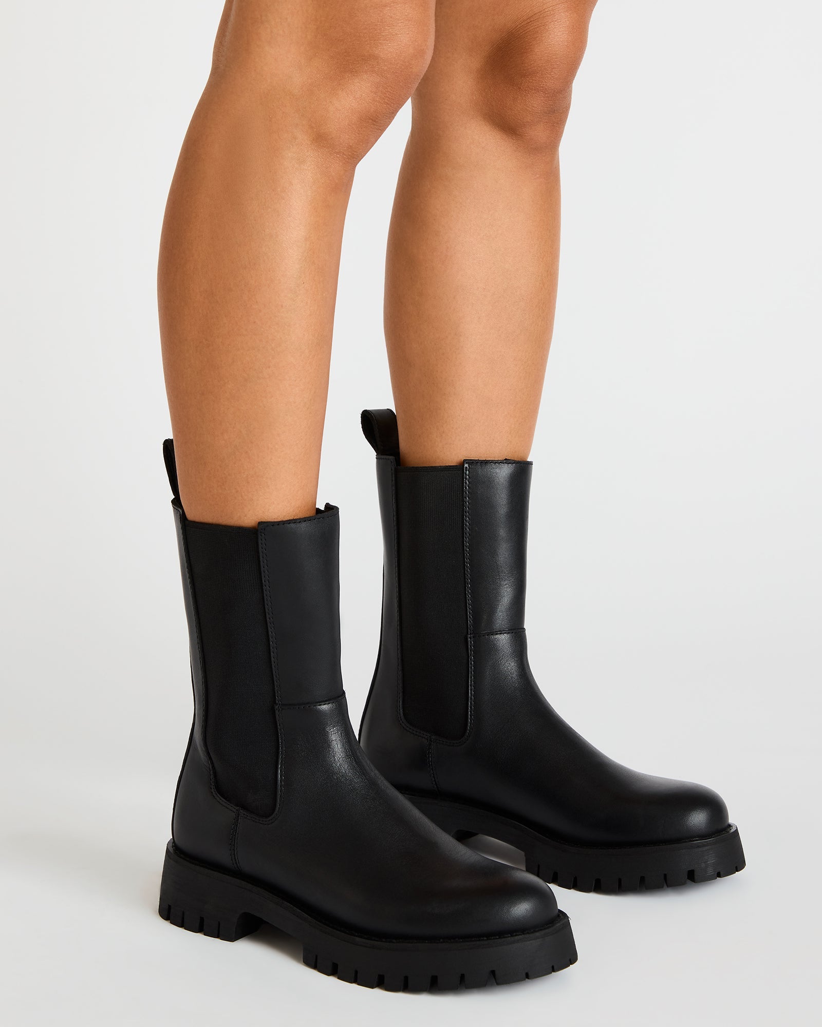 STEVEMADDEN_SHOES_LOWA_BLACK-LEATHER_0399.jpg