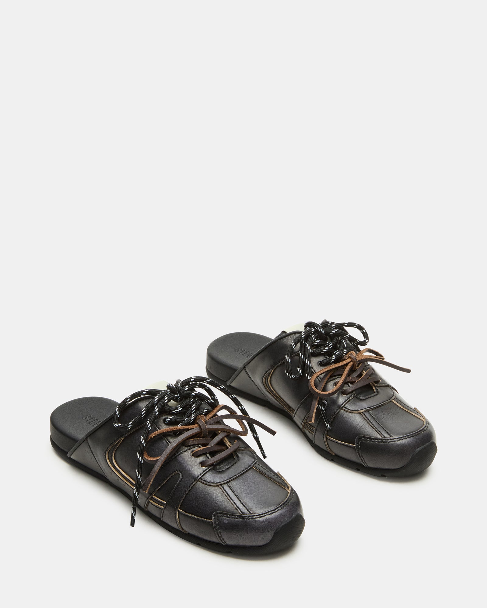 STEVEMADDEN_SHOES_MAYSA_BLACK-DISTRESSED_02.jpg