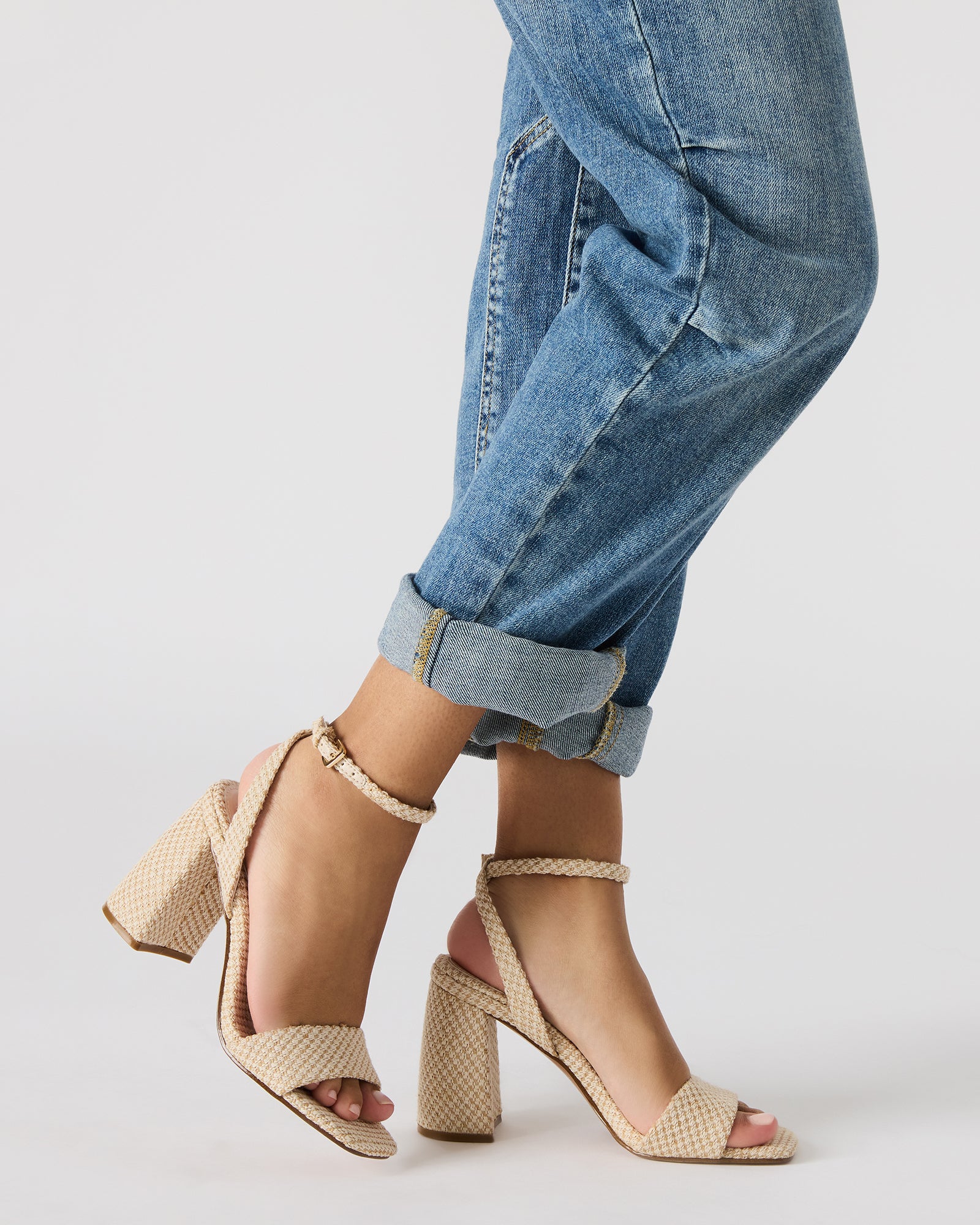 STEVEMADDEN_SHOES_MESSA_RAFFIA_0367.jpg
