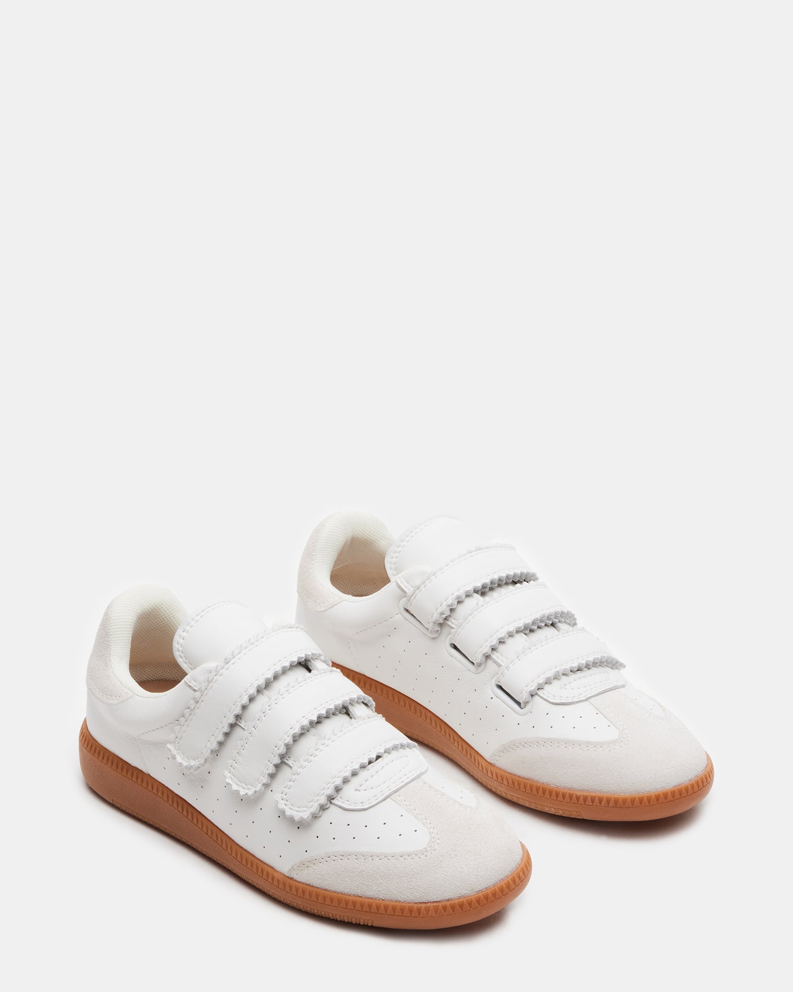 STEVEMADDEN_SHOES_MOMENTUM_WHITE_02_e3f7046b-a9e1-40bb-9e79-4b5e43c15d4a.jpg