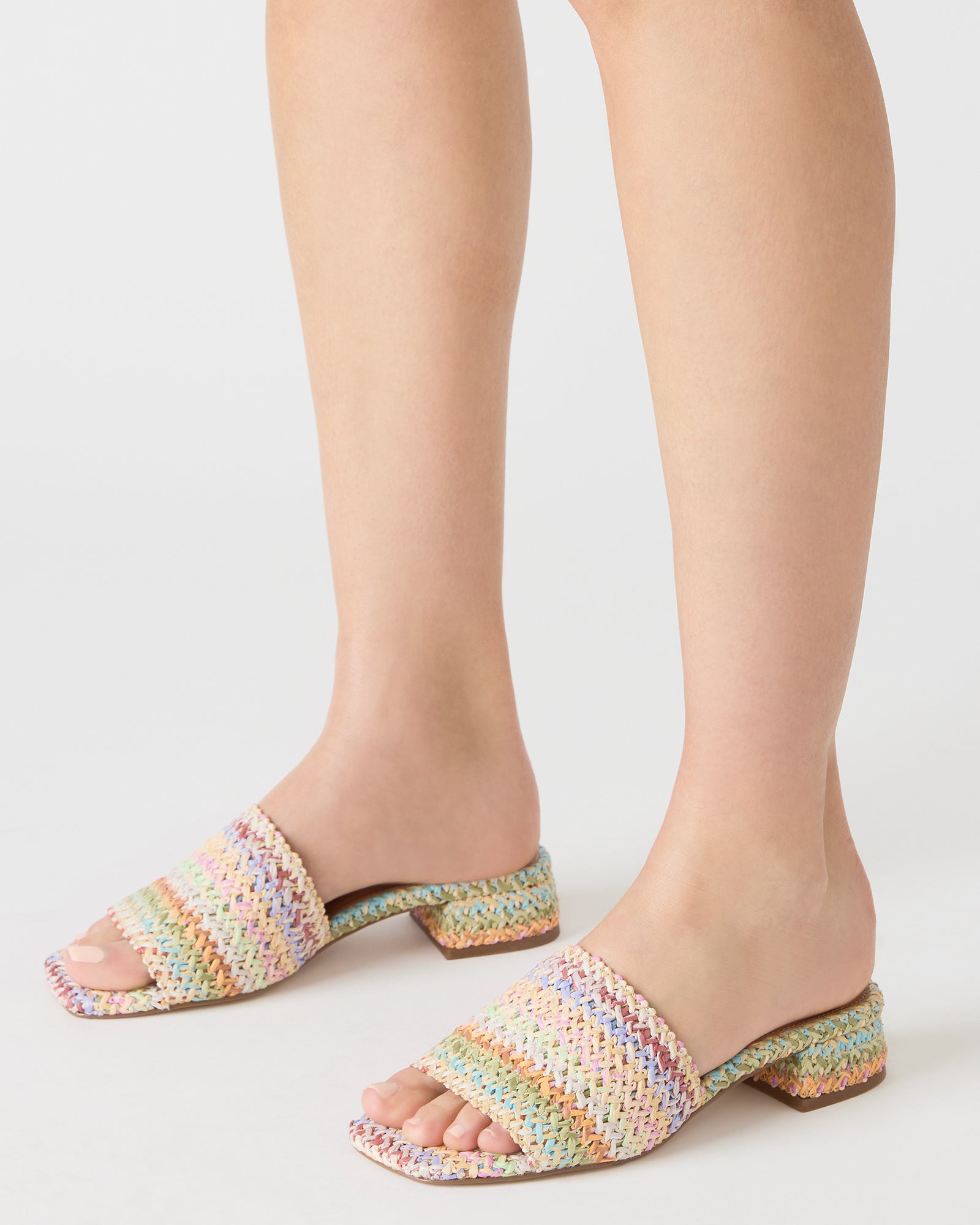 STEVEMADDEN_SHOES_MONTGOMERY_MULTI_0471.jpg