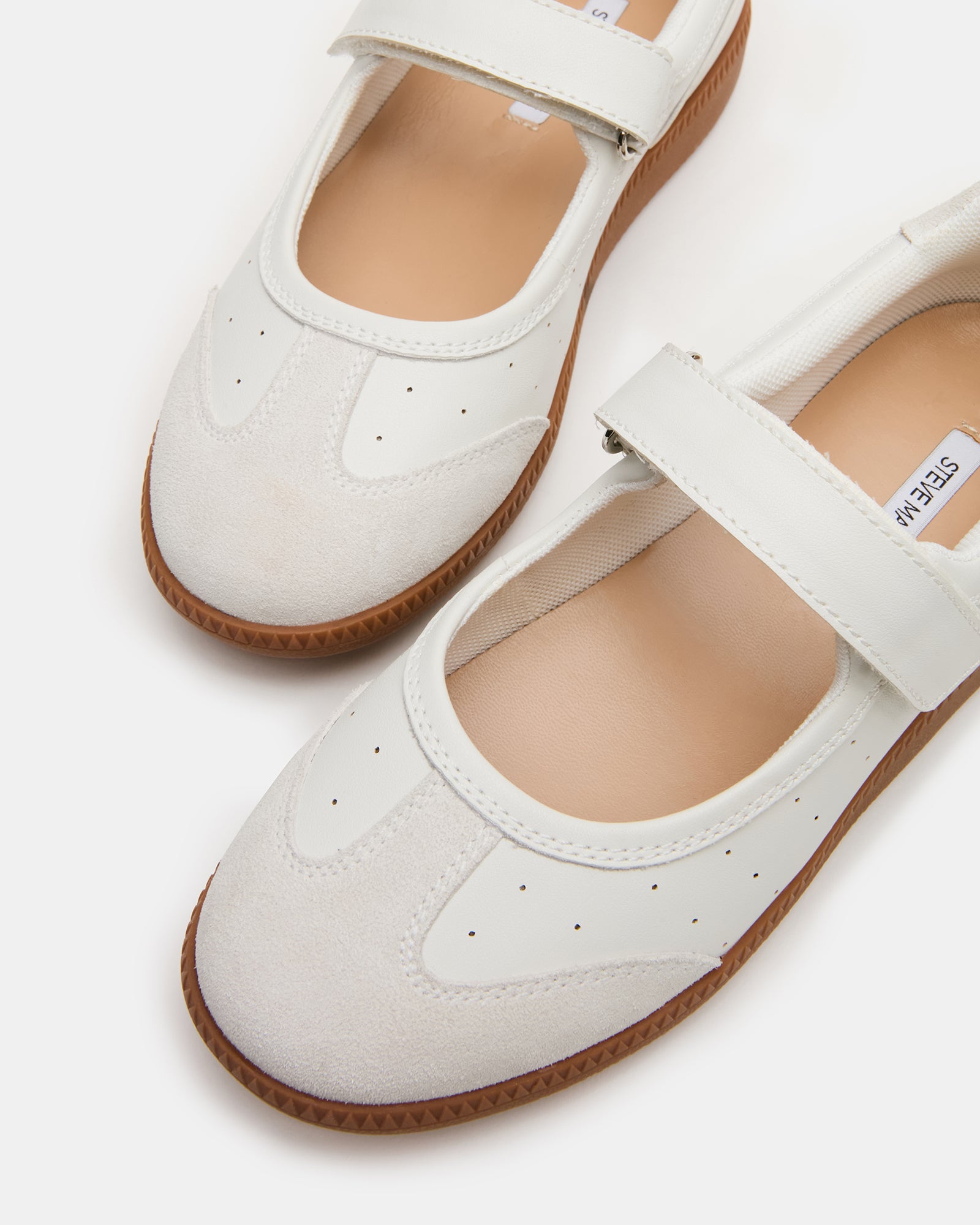 STEVEMADDEN_SHOES_MOVEMENT_WHITE_05.jpg