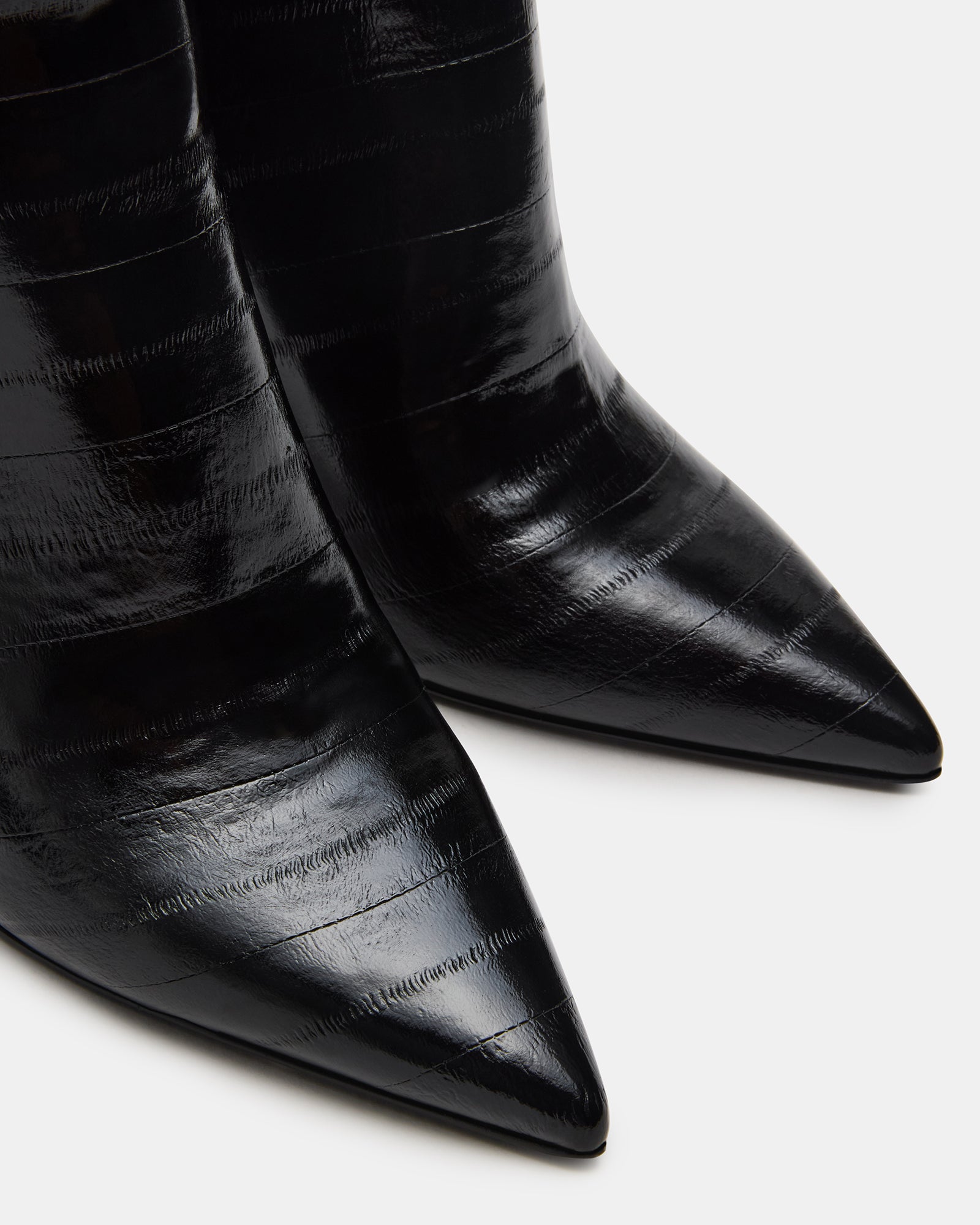 STEVEMADDEN_SHOES_NITRO_BLACK-EEL_05_02abc047-581d-41c3-981e-20223c882498.jpg