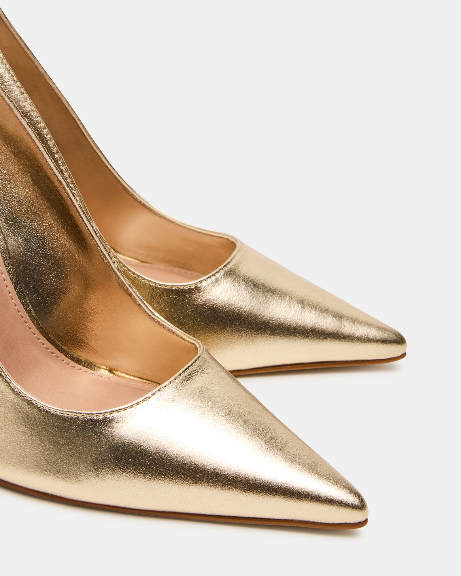 STEVEMADDEN_SHOES_NOIR_GOLD-LEATHER_05.jpg
