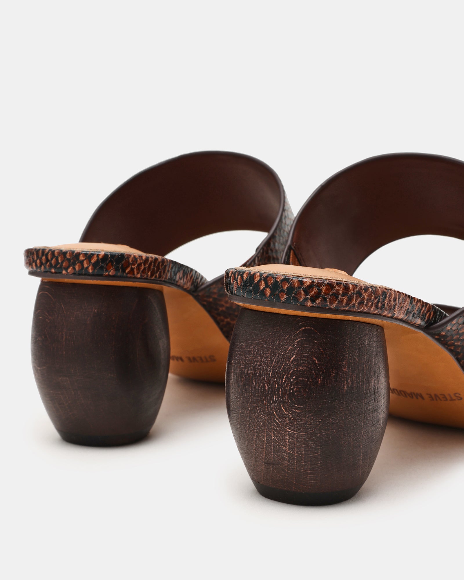 STEVEMADDEN_SHOES_NOLA_BROWN-SNAKE05.jpg