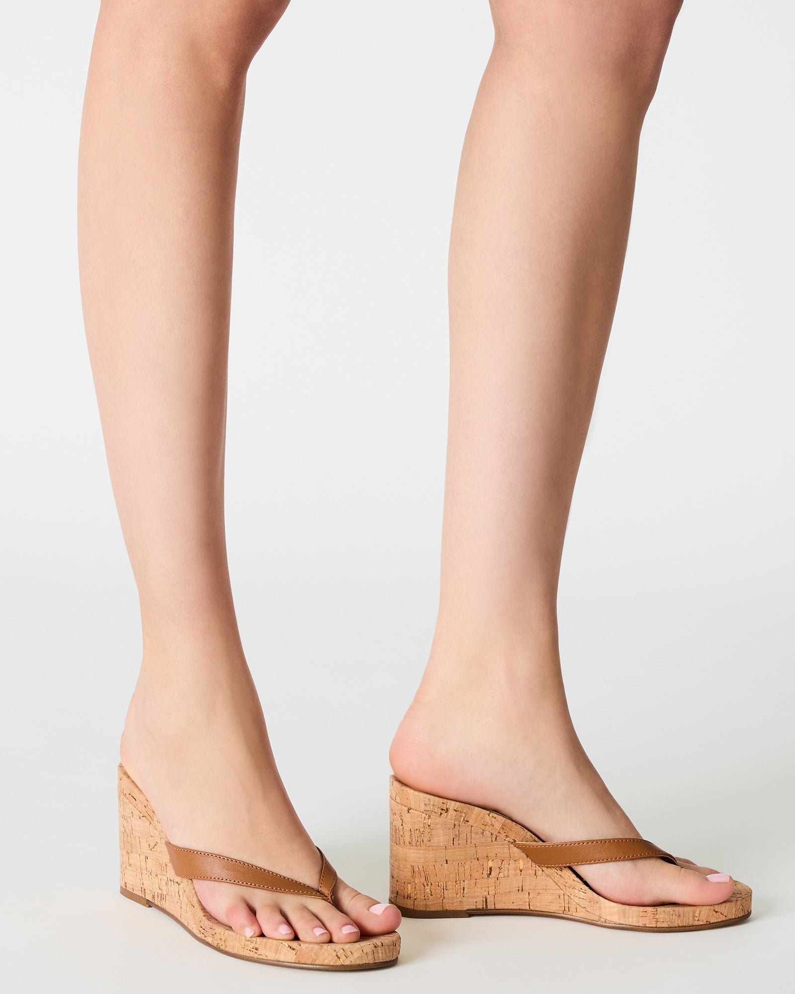 STEVEMADDEN_SHOES_PLAYING-CORK_TAN-LEATHER_0050_b80da8b2-5b73-44c9-b70b-7d46ef4372d6.jpg