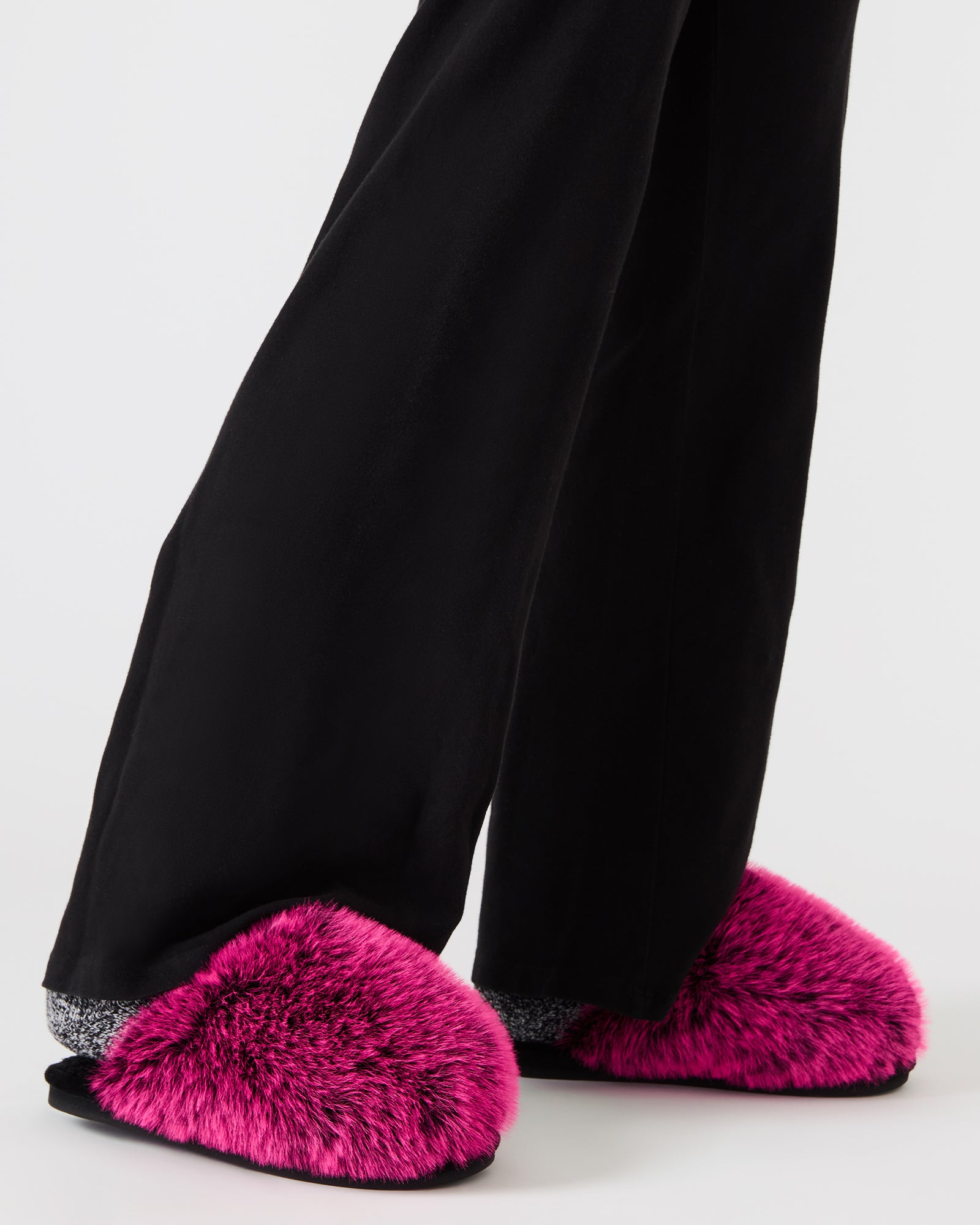 STEVEMADDEN_SHOES_POOF_FUSHIA_0644.jpg