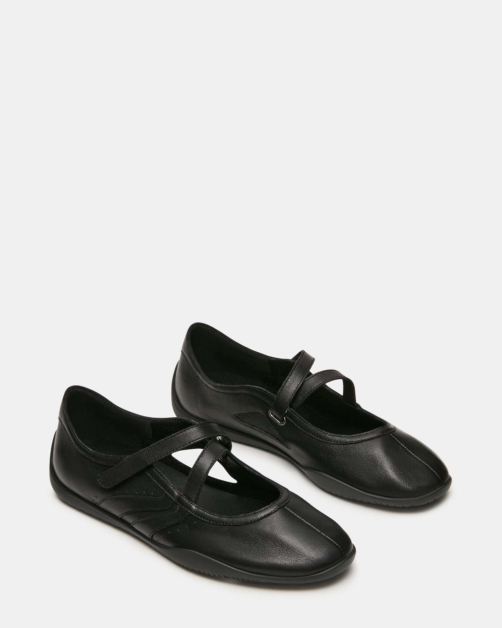 STEVEMADDEN_SHOES_PULSE_BLACK_02.jpg