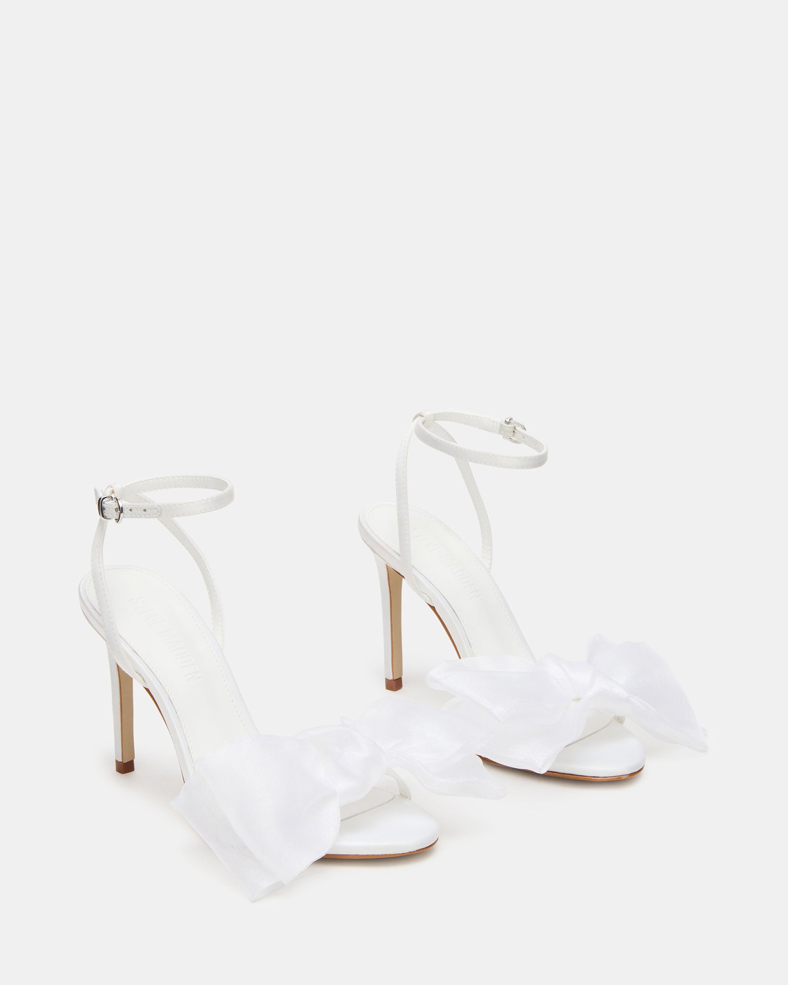 STEVEMADDEN_SHOES_RADIANCE_WHITE_01_ad916c19-c585-4108-aa27-e37ad92f2478.jpg