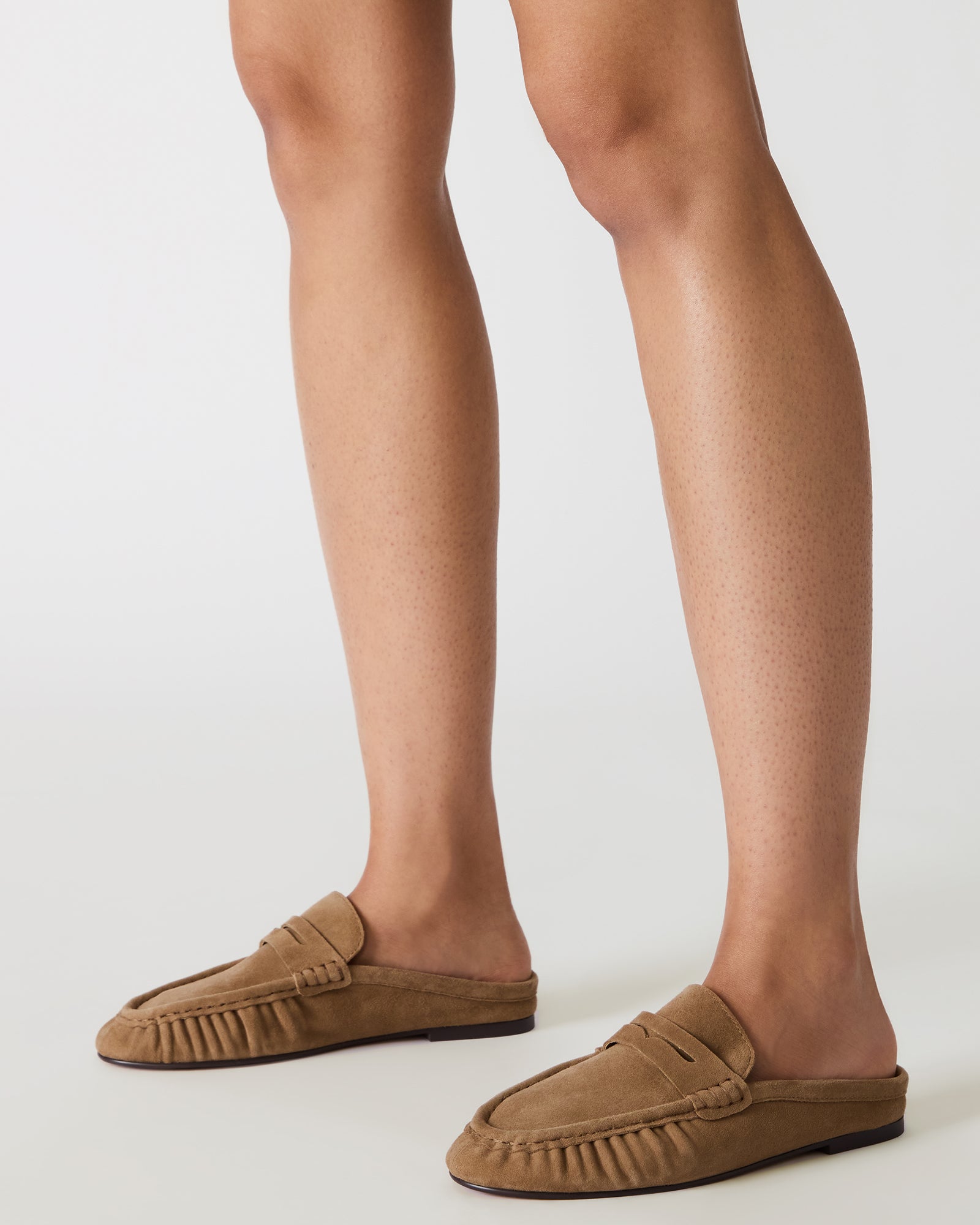 STEVEMADDEN_SHOES_RAFE_TAUPE-SUEDE_0107.jpg