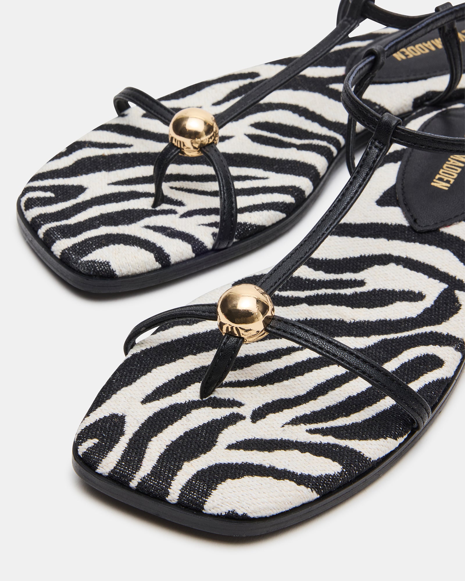 STEVEMADDEN_SHOES_RITZY_ZEBRA_05.jpg