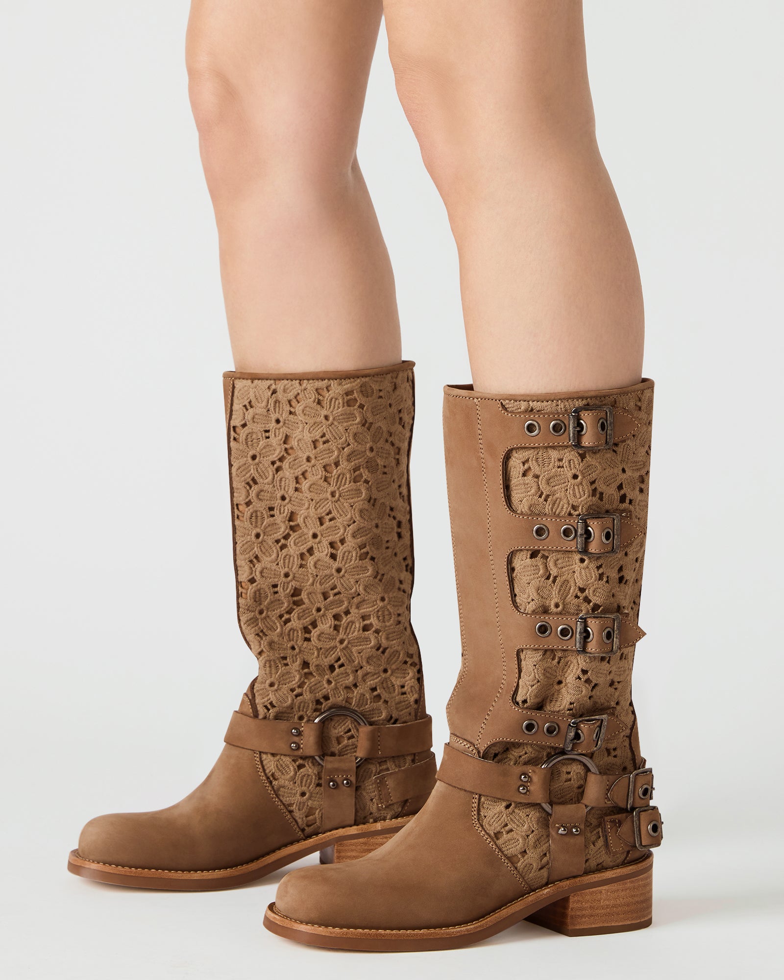 STEVEMADDEN_SHOES_ROCKY_FLORAL-TAN_NUBUCK_0798_4e1c789d-4e9b-4500-8947-0a6662fe62b5.jpg