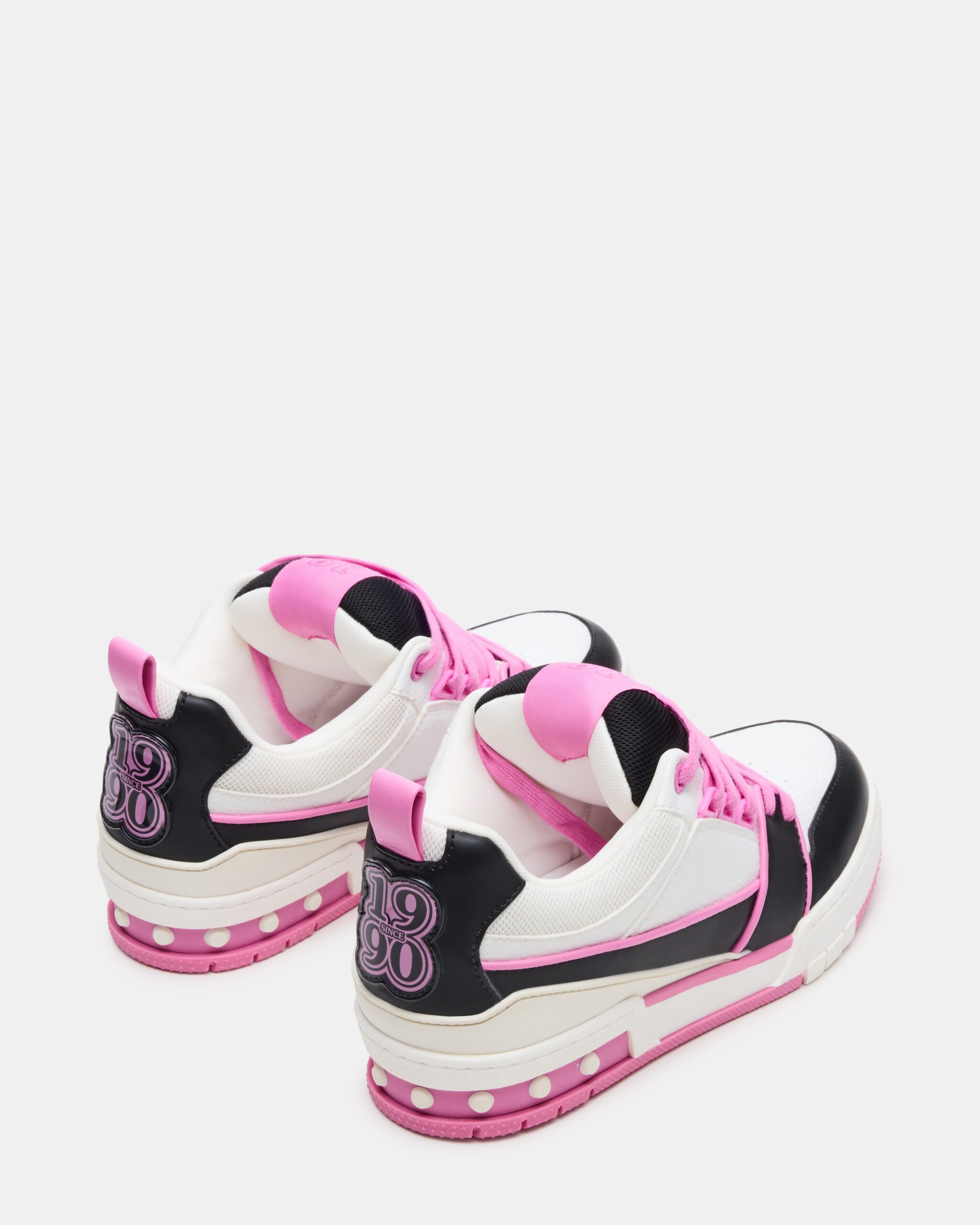 STEVEMADDEN_SHOES_SKATER_BLACK-PINK_03-1.jpg