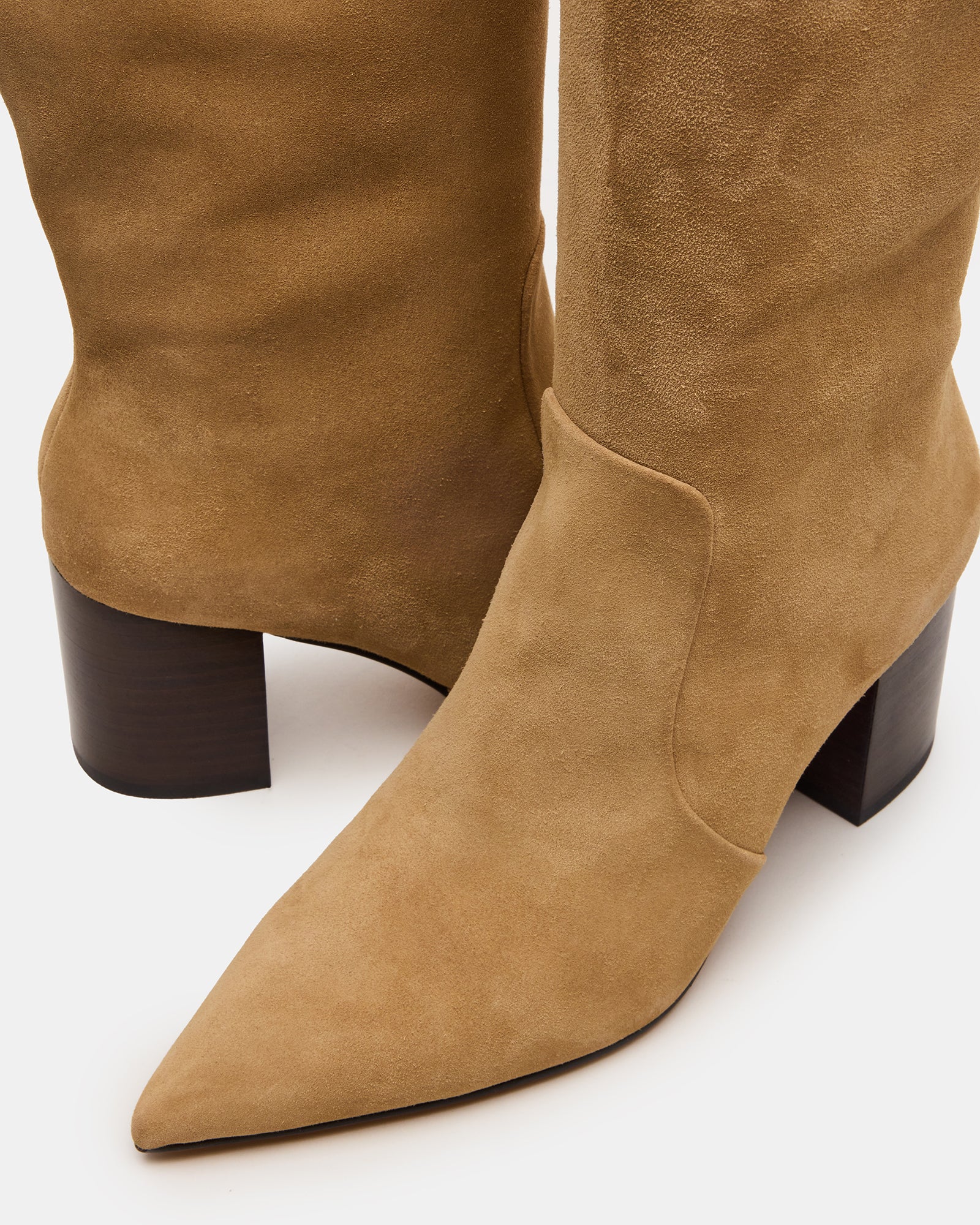 STEVEMADDEN_SHOES_SKYLINE_TAUPE-SUEDE_105_db199616-30d9-4afd-af3c-5bb8233e1555.jpg