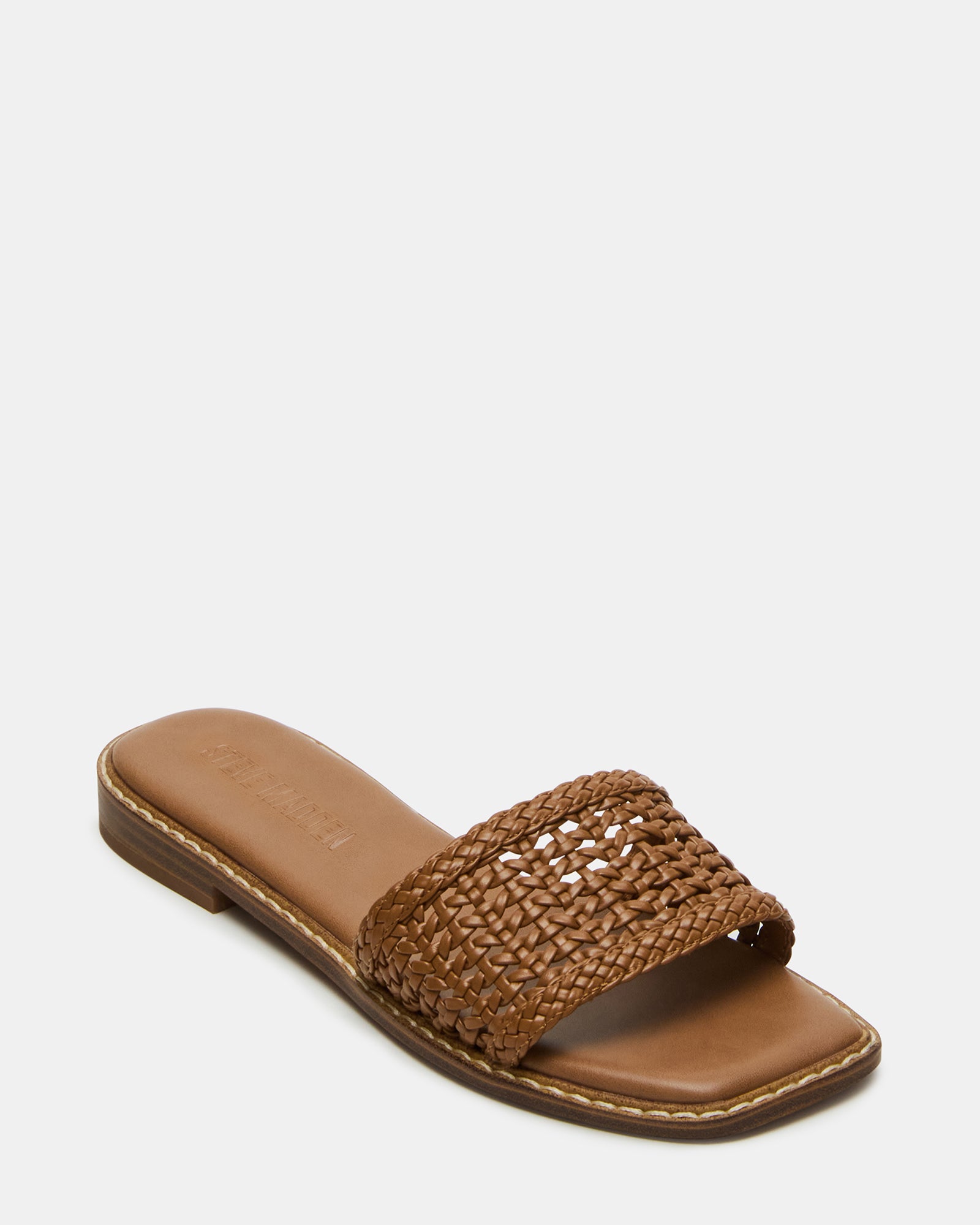 STEVEMADDEN_SHOES_SNIDER_TAN_02_c15c3332-6c45-45fe-a8c2-c3c57bb05716.jpg