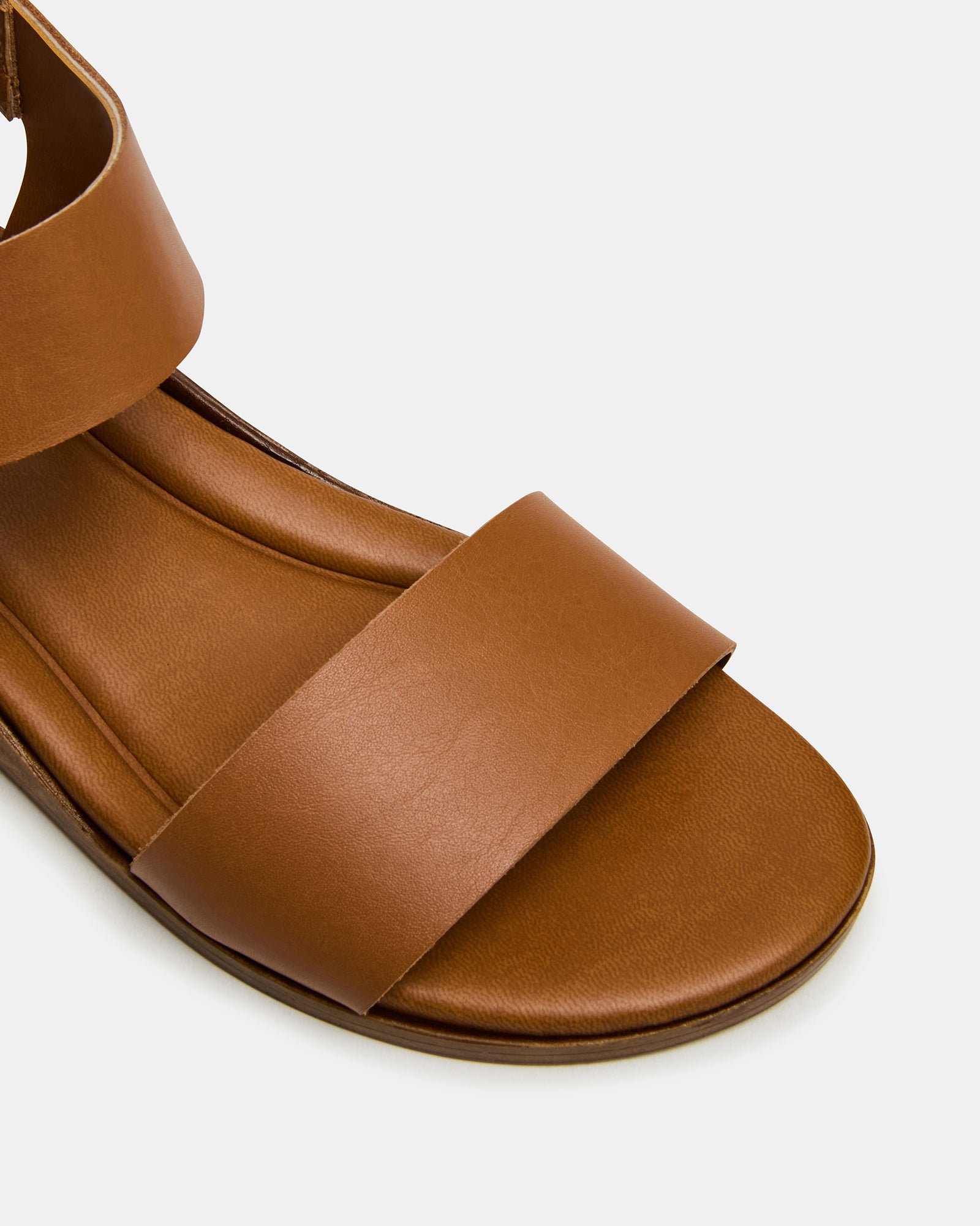 STEVEMADDEN_SHOES_VAEDA_COGNAC-LEATHER_05.jpg
