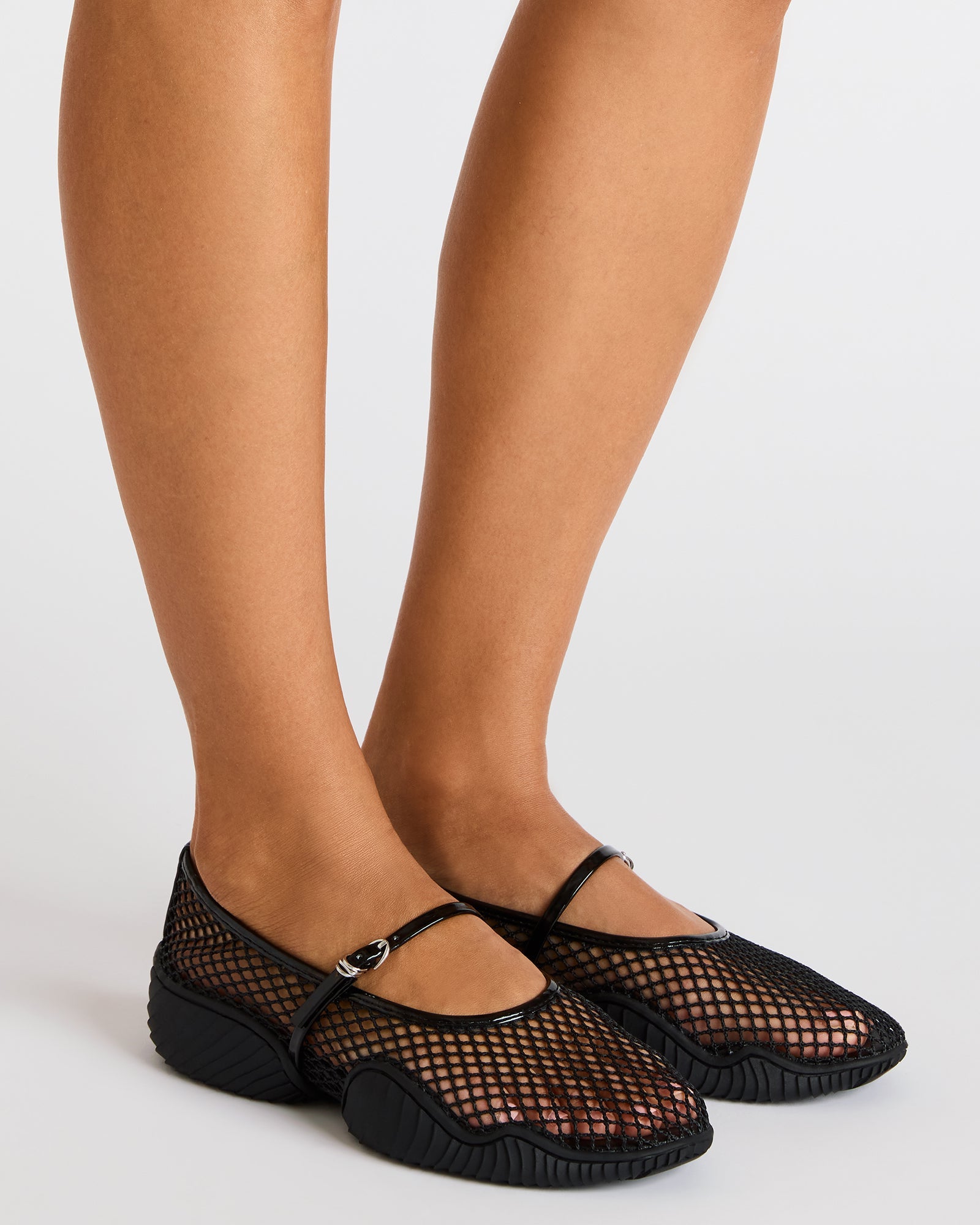 STEVEMADDEN_SHOES_VICKEE_BLACK-MESH_0023.jpg