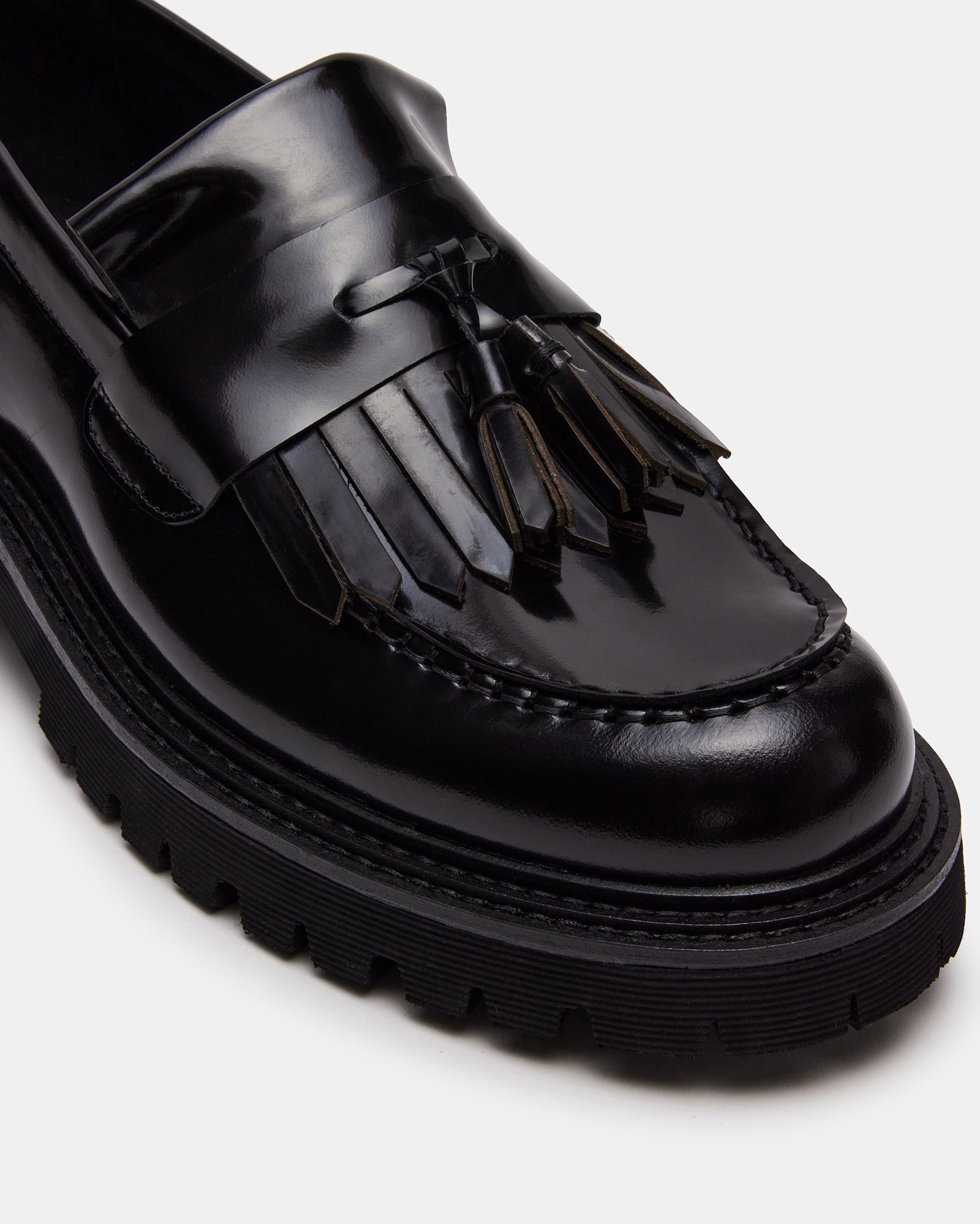 STEVEMADDEN_SHOES_ZEV_BLACK-BOX_05.jpg