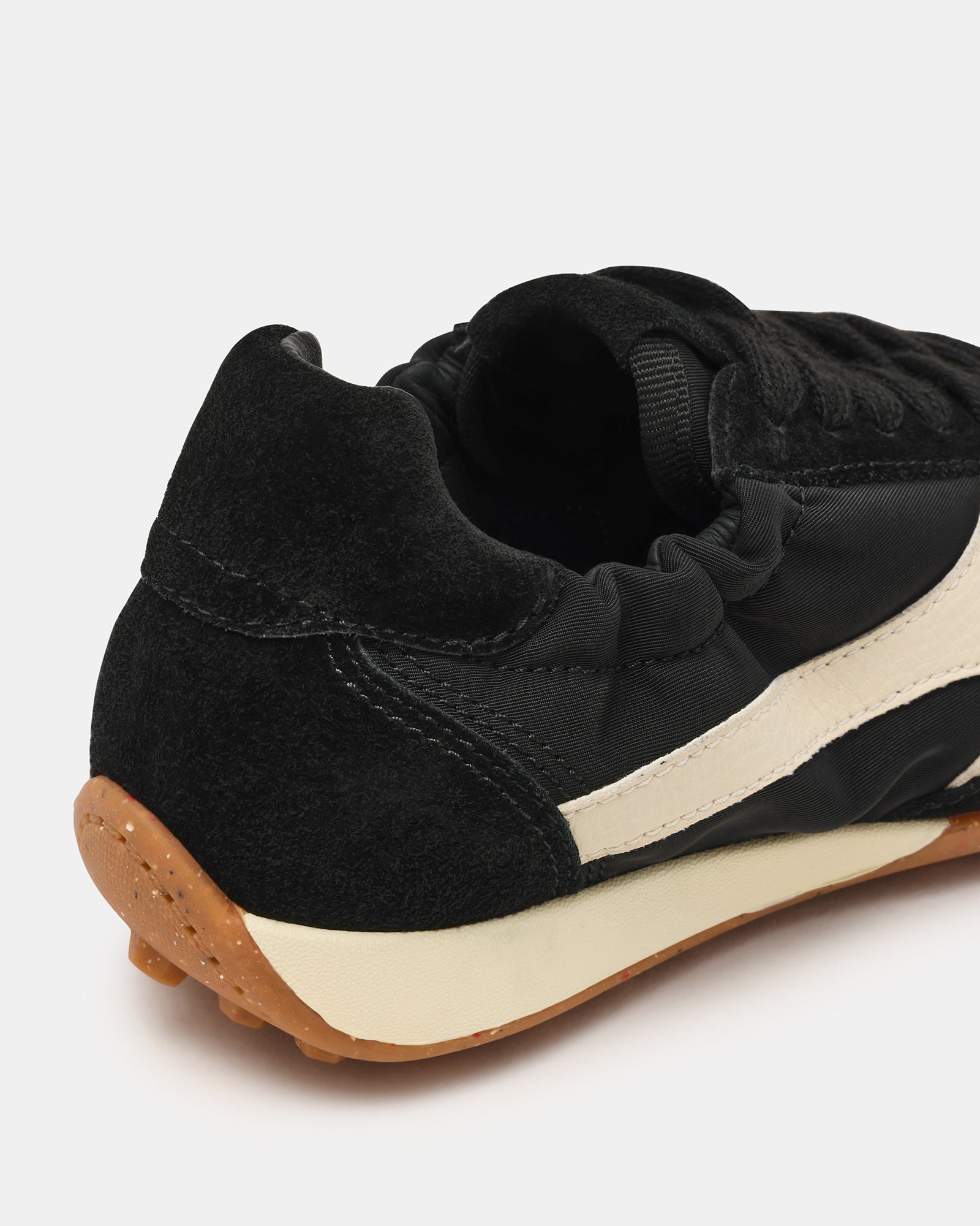 STEVEMADDEN_SHOES_ZION_BLACK-SUEDE05.jpg
