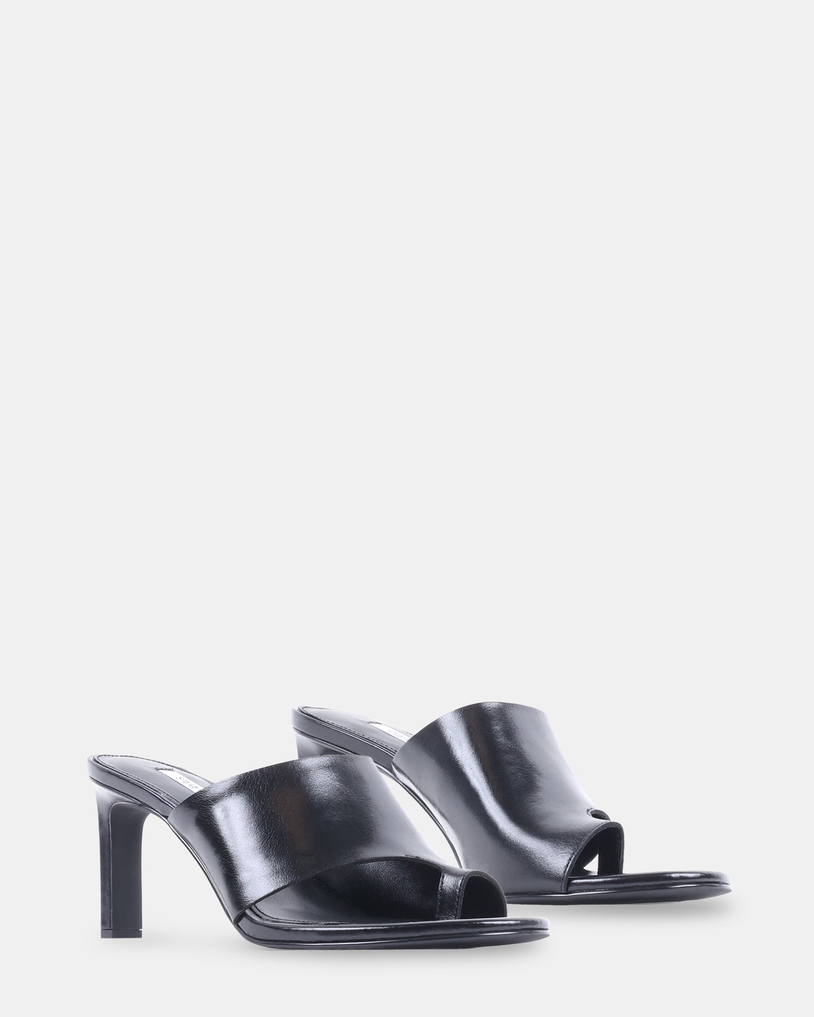 STEVE_MADDEN_SHOES_VALENTIN_BLACK_ANGLE4_PAIR.jpg